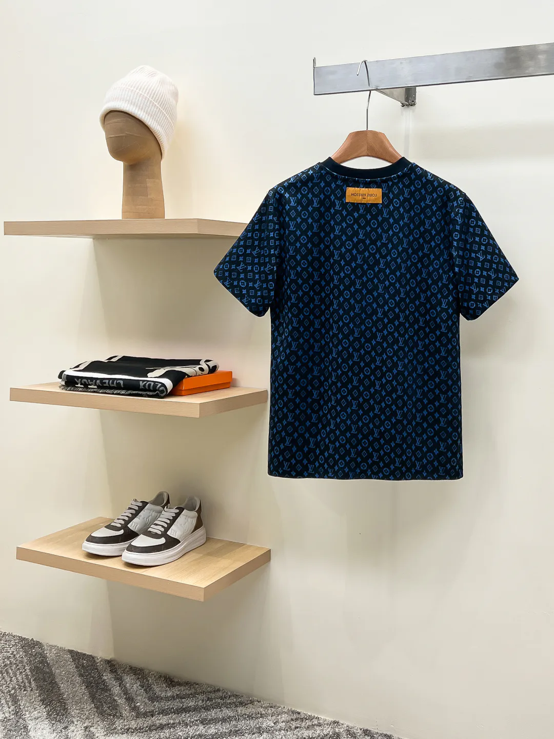 Men's T-Shirts LOUIS VUITTON 18499487
