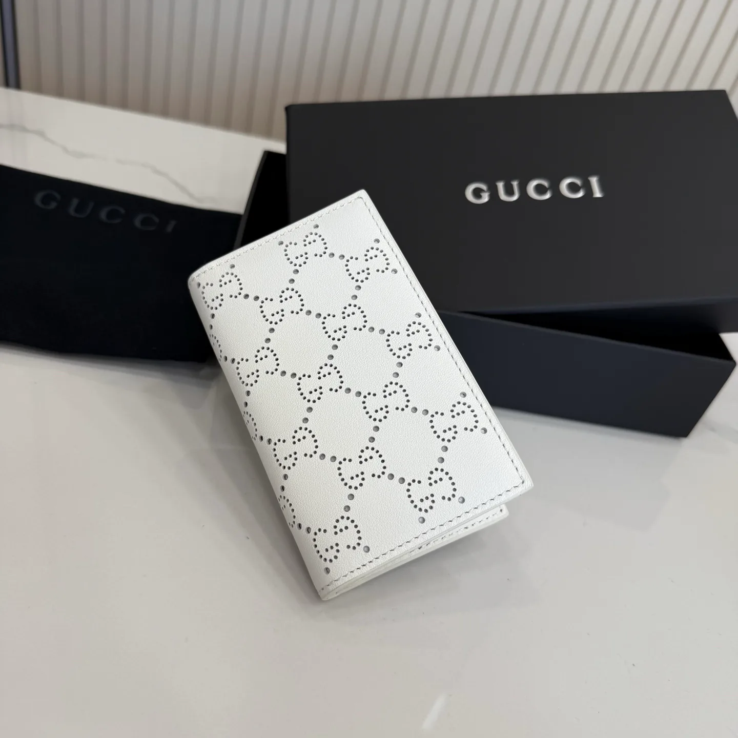 Women's Clutches GUCCI 17948259