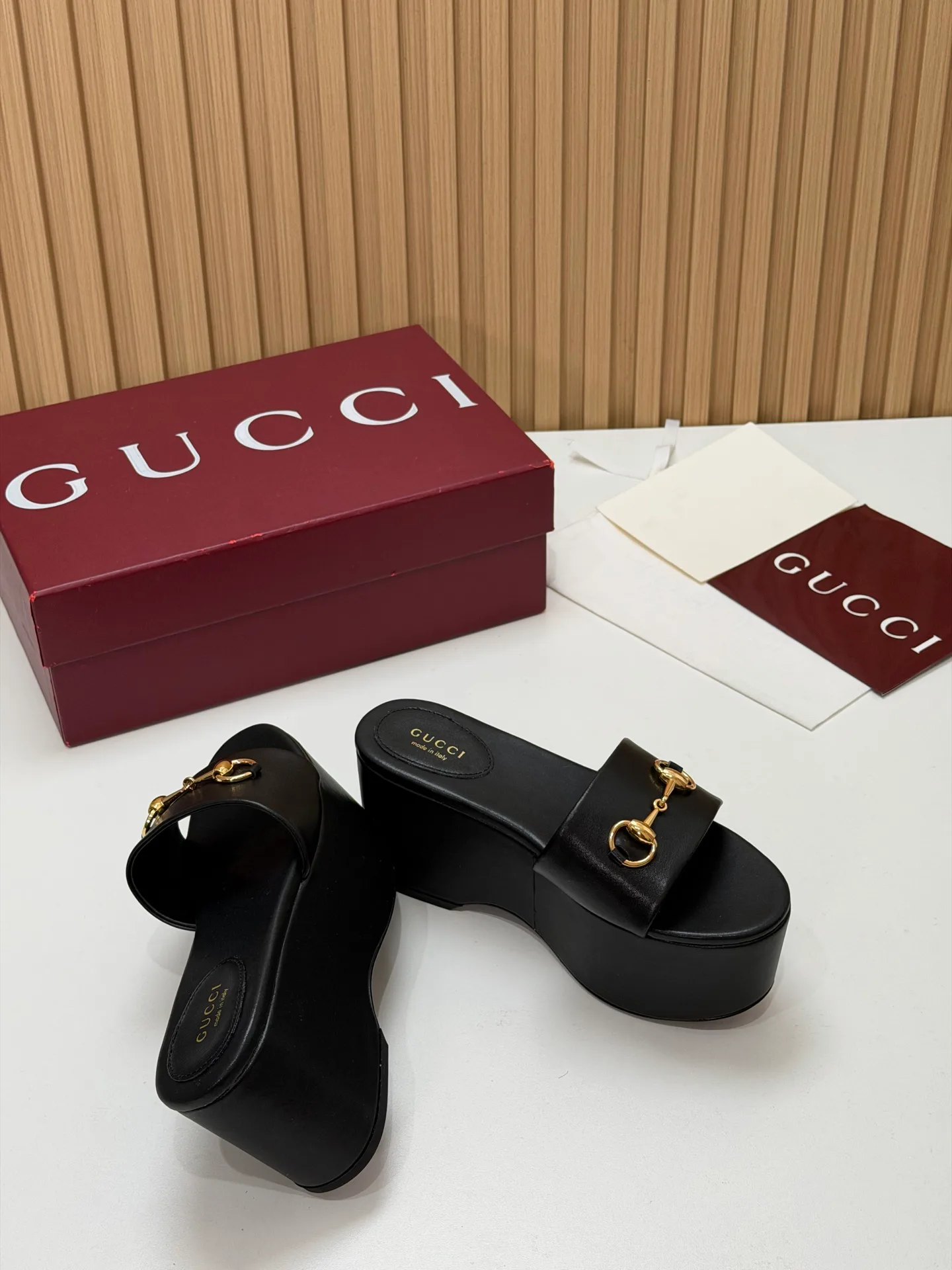 Women's Open-Toe Sandals GUCCI 17631677