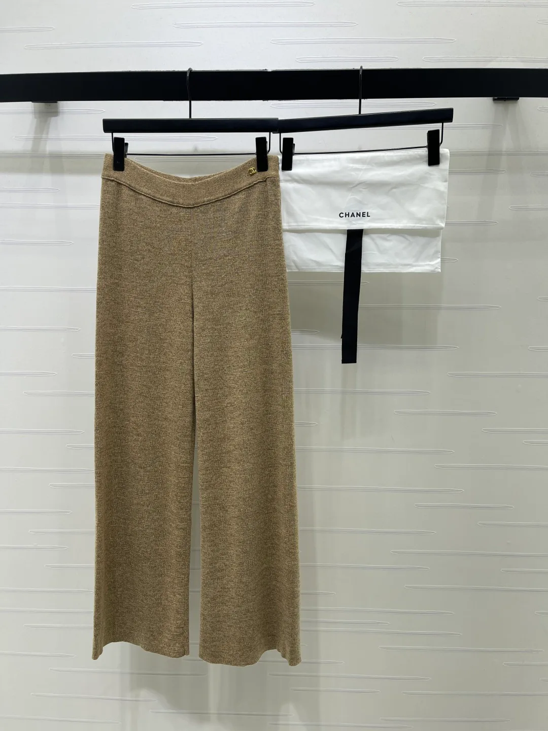 Women's Trousers CHANEL 18038118