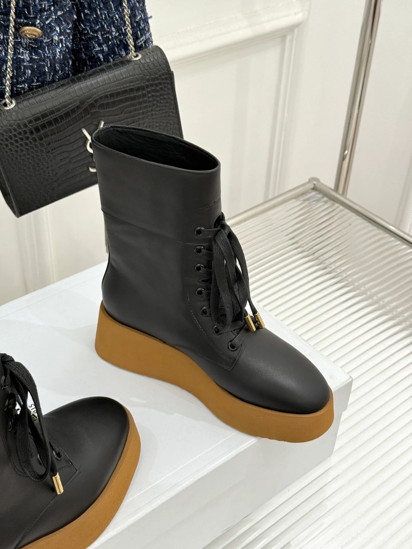 Women's Ankle Boots CELINE 18198306