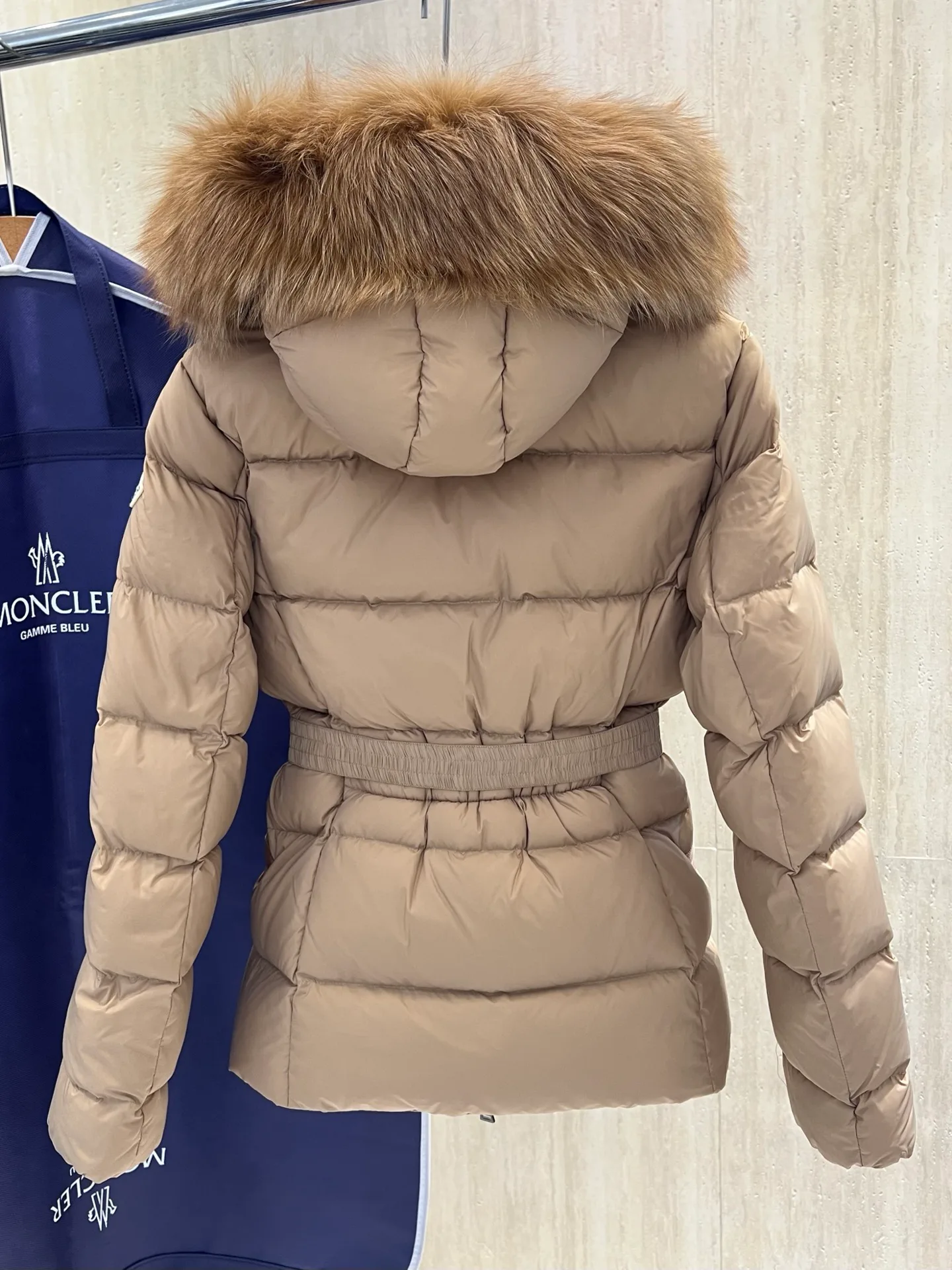 Men's Jackets And Down Jackets MONCLER 18434531