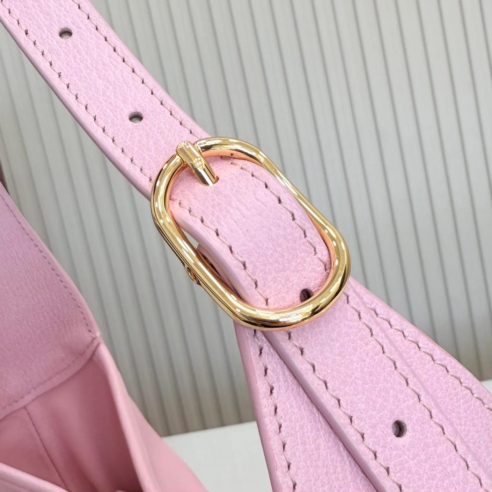 Women's Classic Handbags GUCCI 17243050
