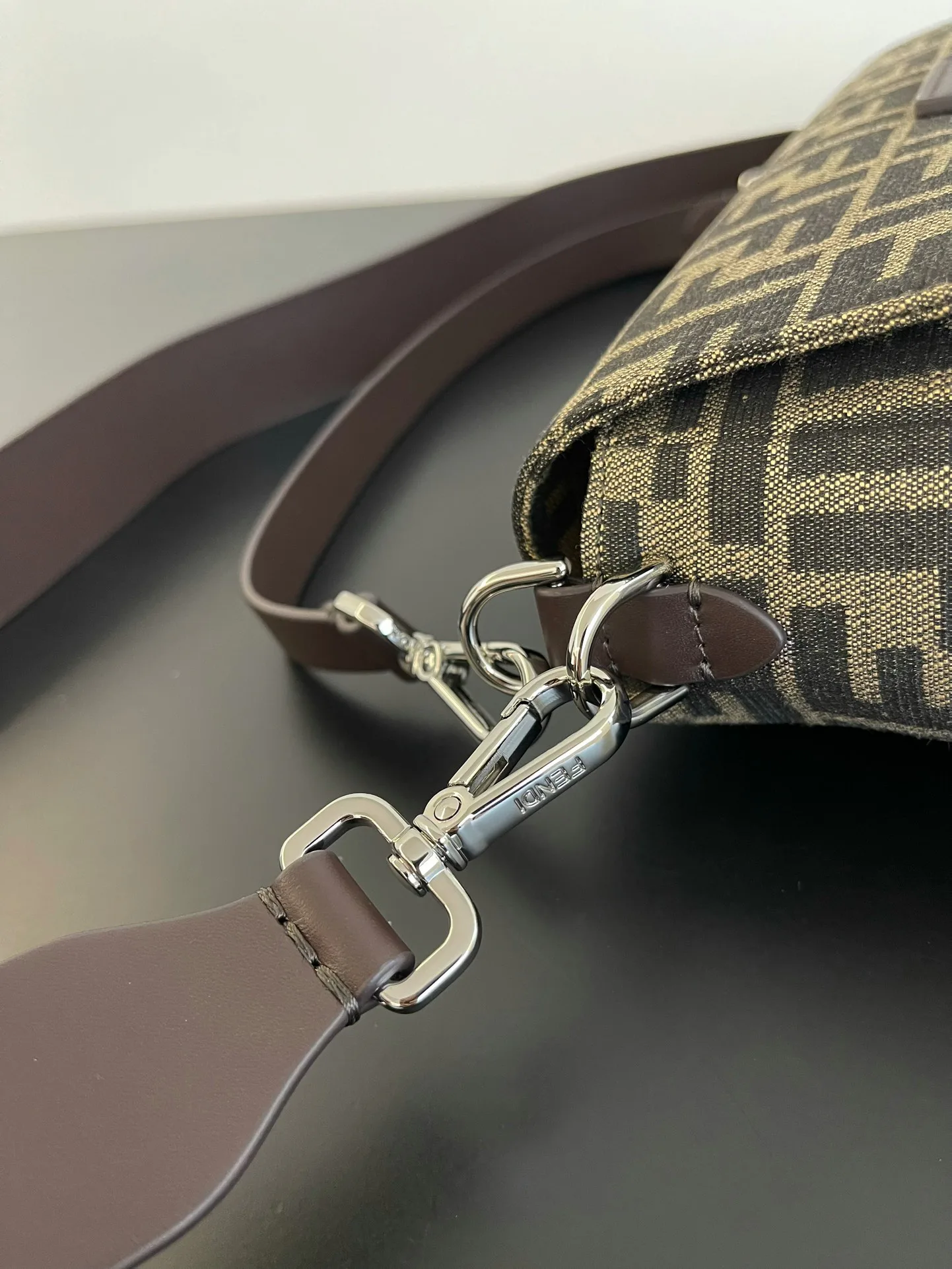Women's Classic Handbags FENDI 17880616