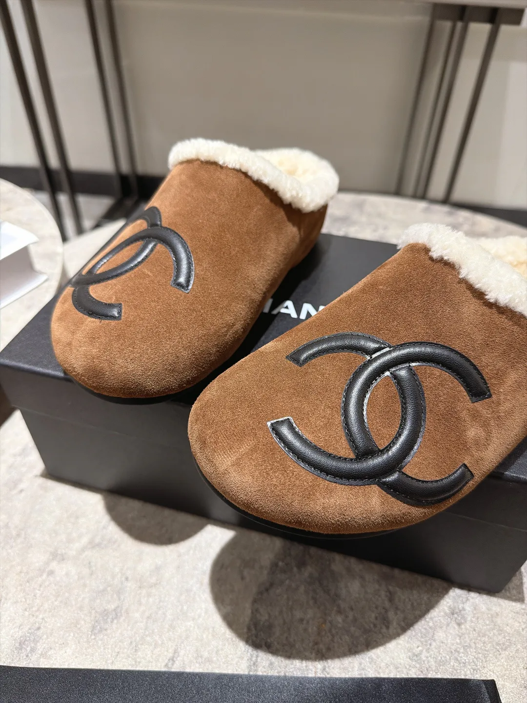 Women's Mules And Clogs CHANEL 18152364