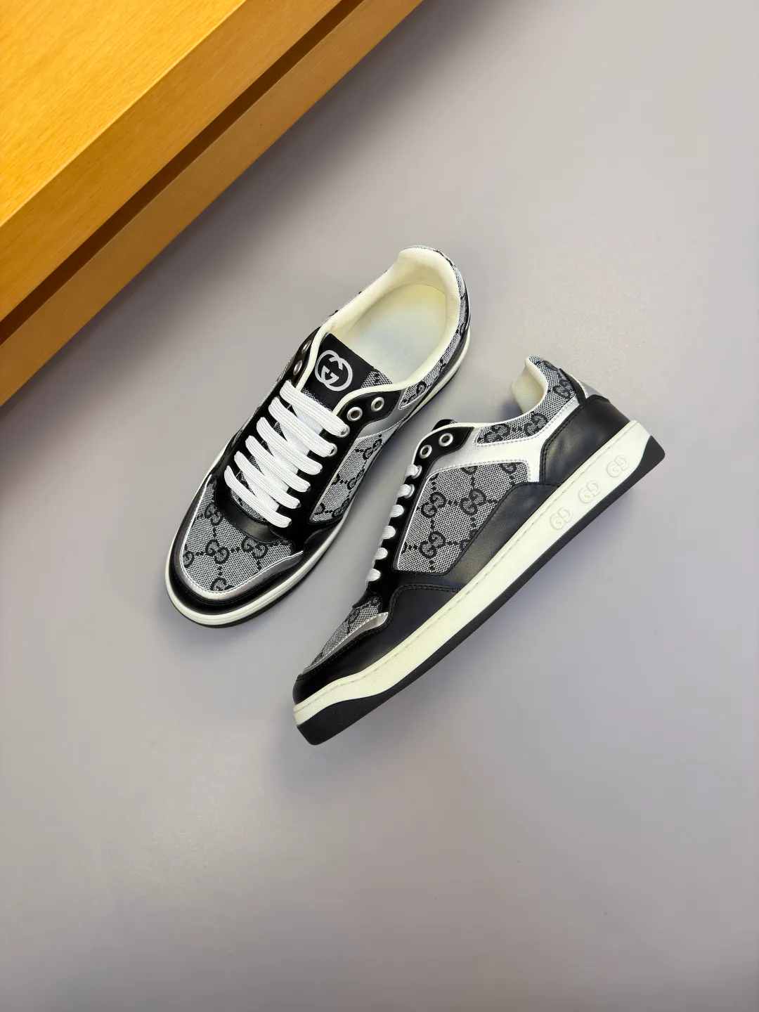 Men's Sneakers GUCCI 18142457