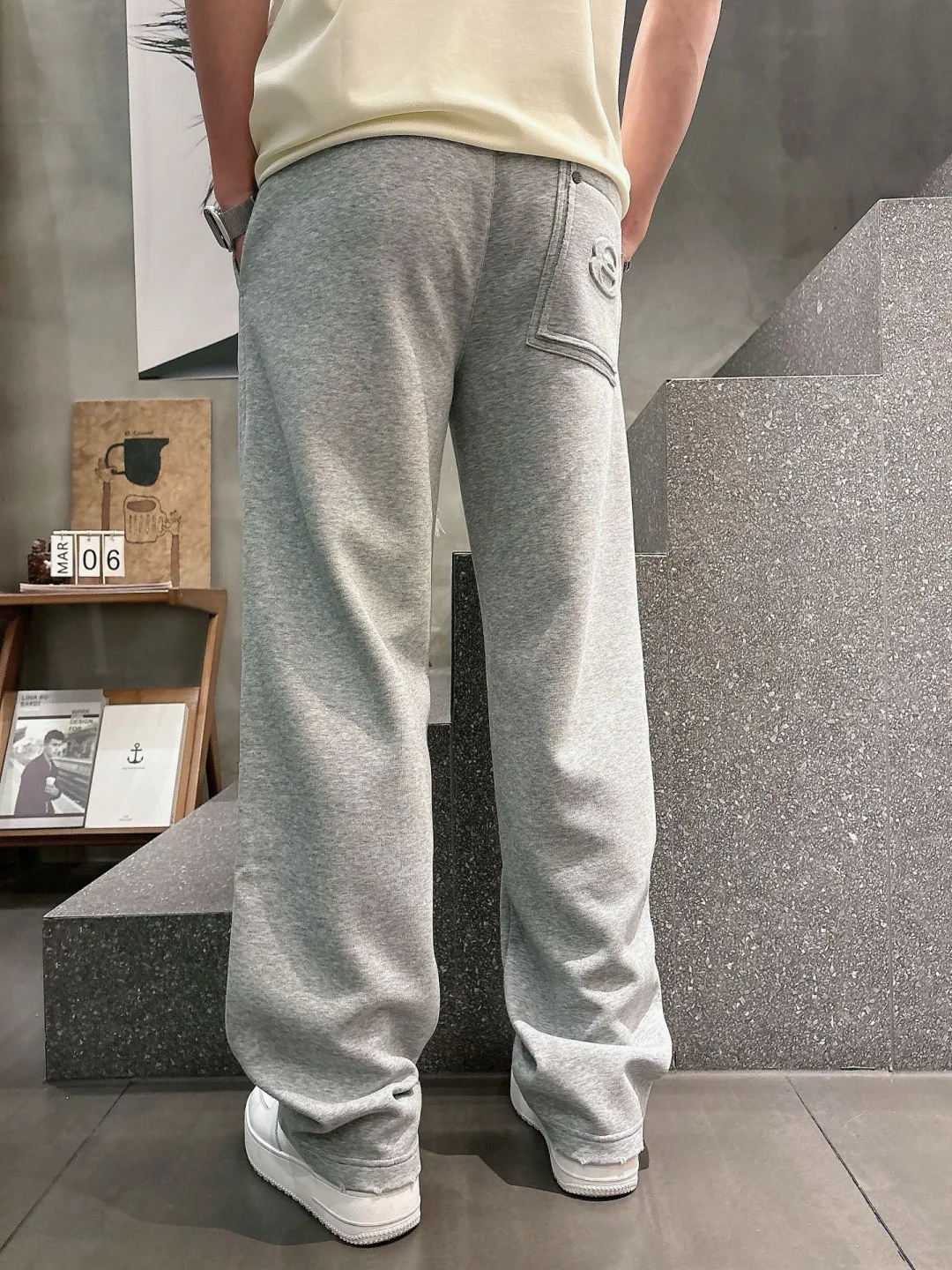Men's Trousers BALENCIAGA 17810705