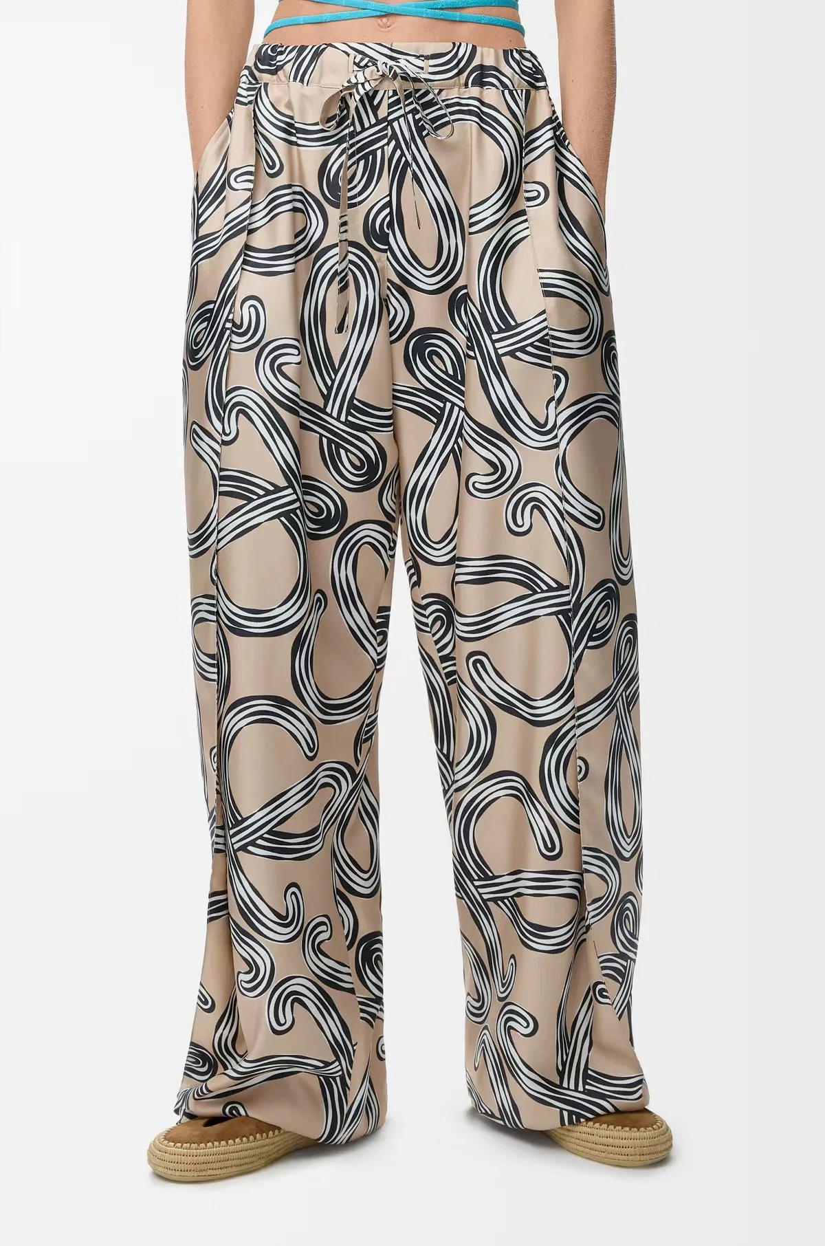 Women's Trousers LOEWE 17521716