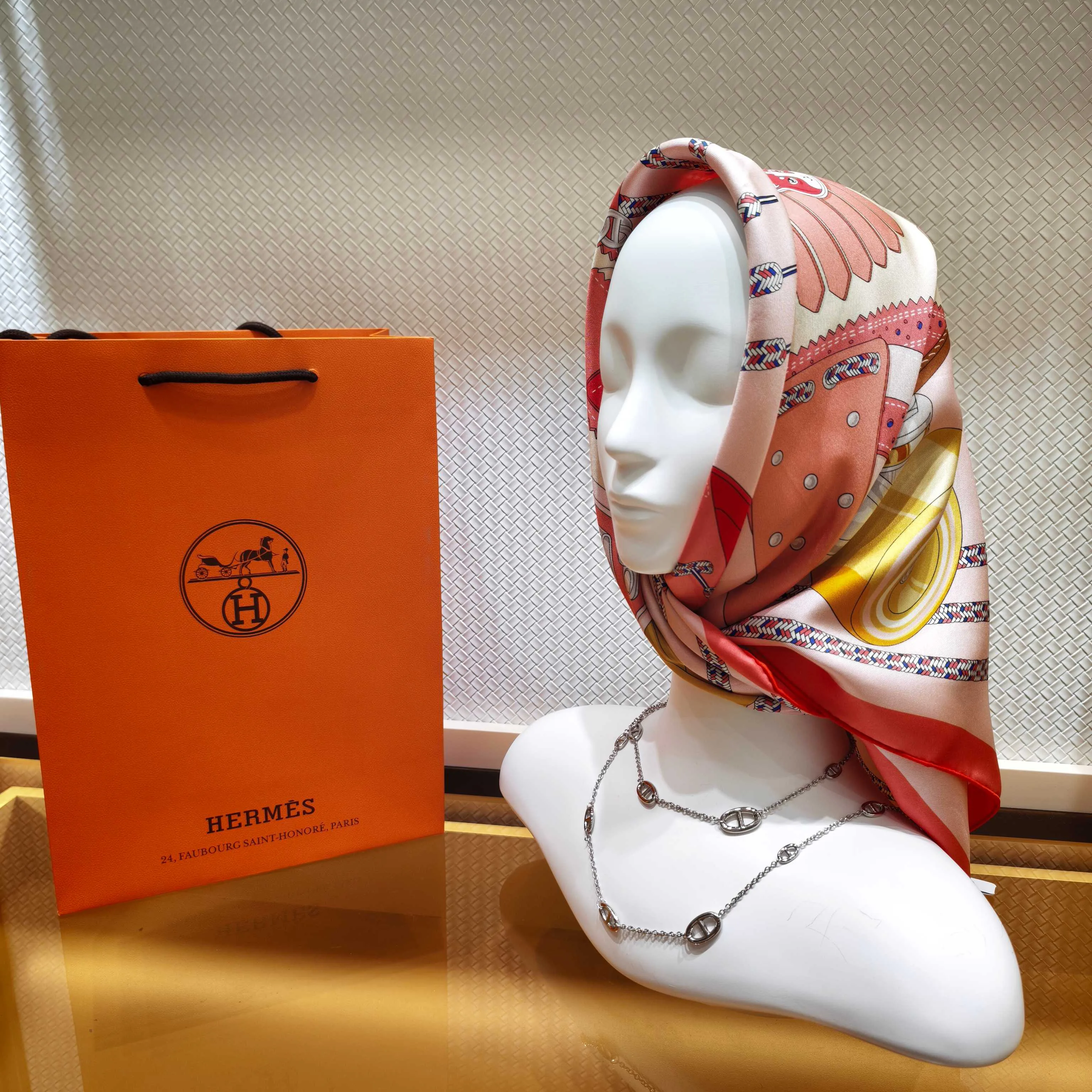 Silk Scarves HERMES 18167149