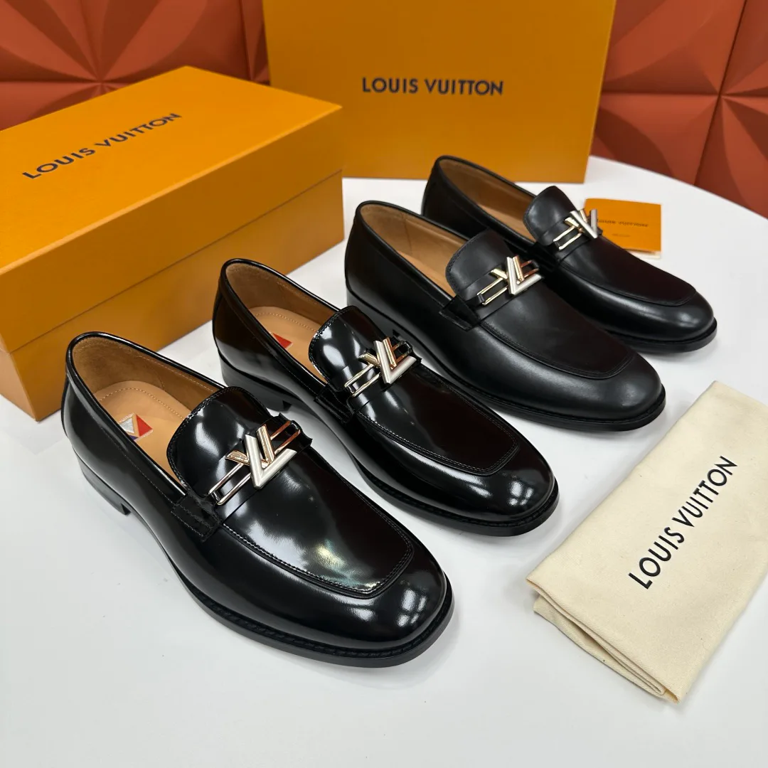 Men's Loafers And Dress Shoes LOUIS VUITTON 18194018