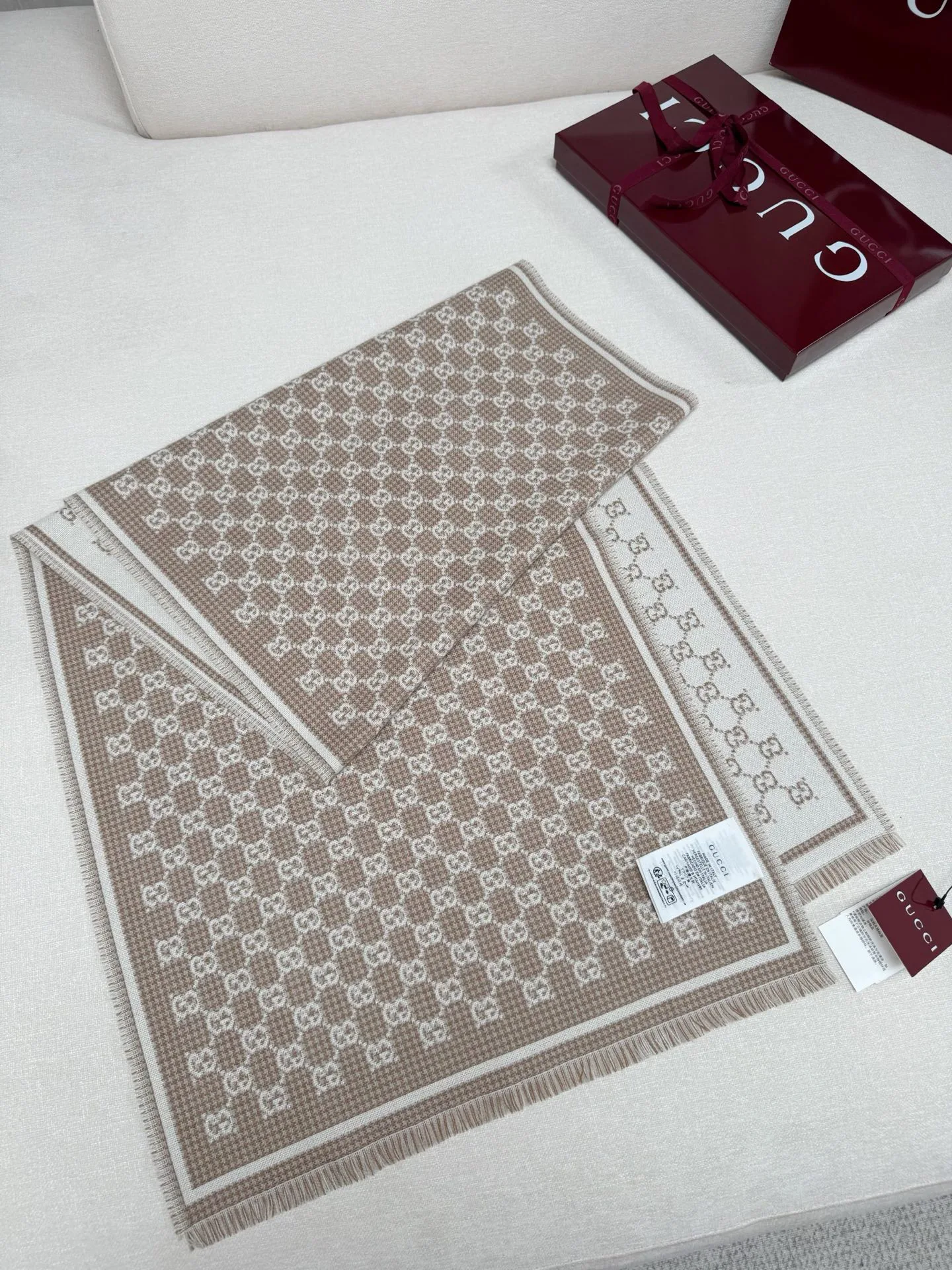 Scarves GUCCI 17992040