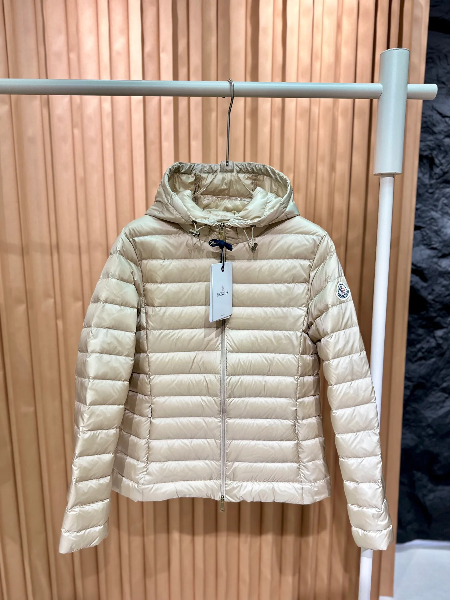 Men's Jackets And Down Jackets MONCLER 18029379