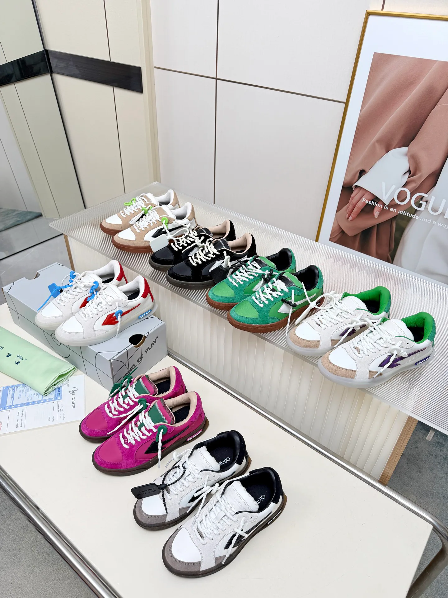 Women's Sneakers OFF-WHITE 18311592