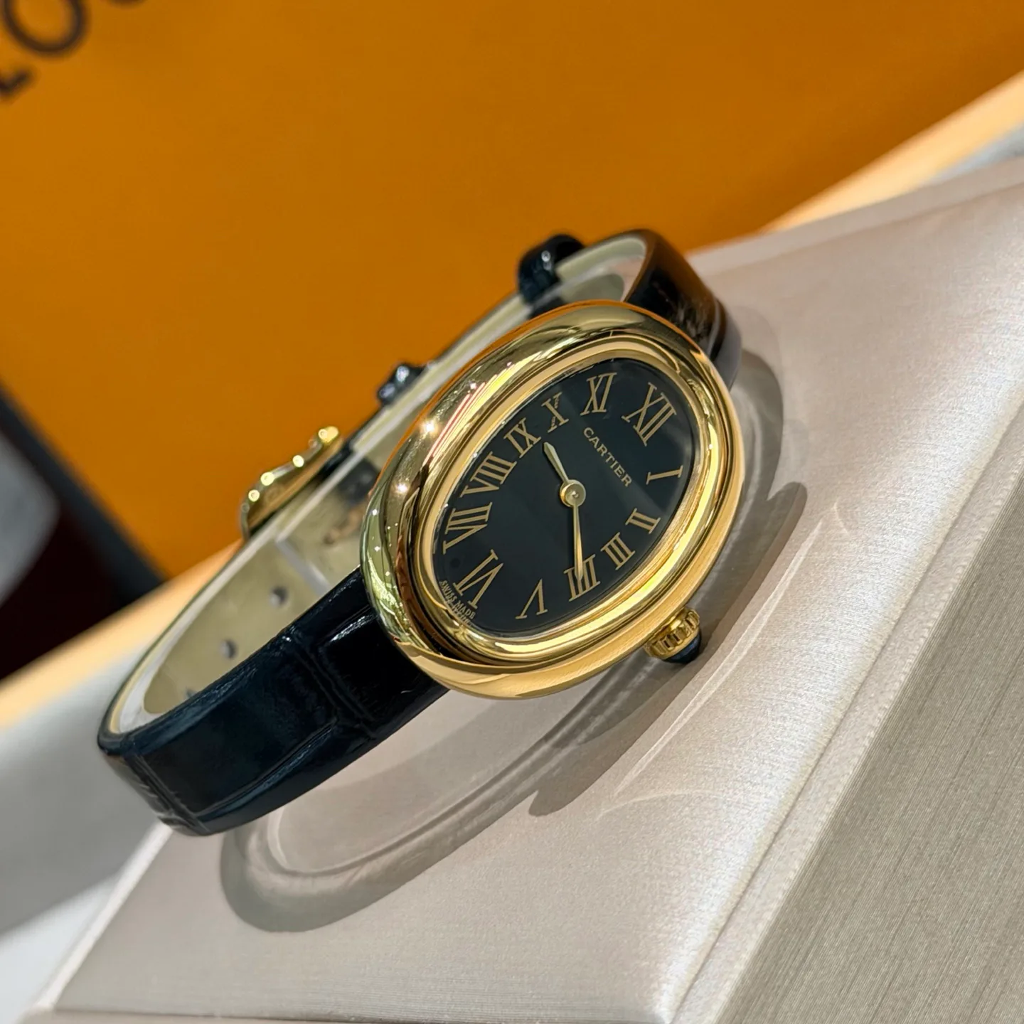Women's Watches CARTIER 18362061