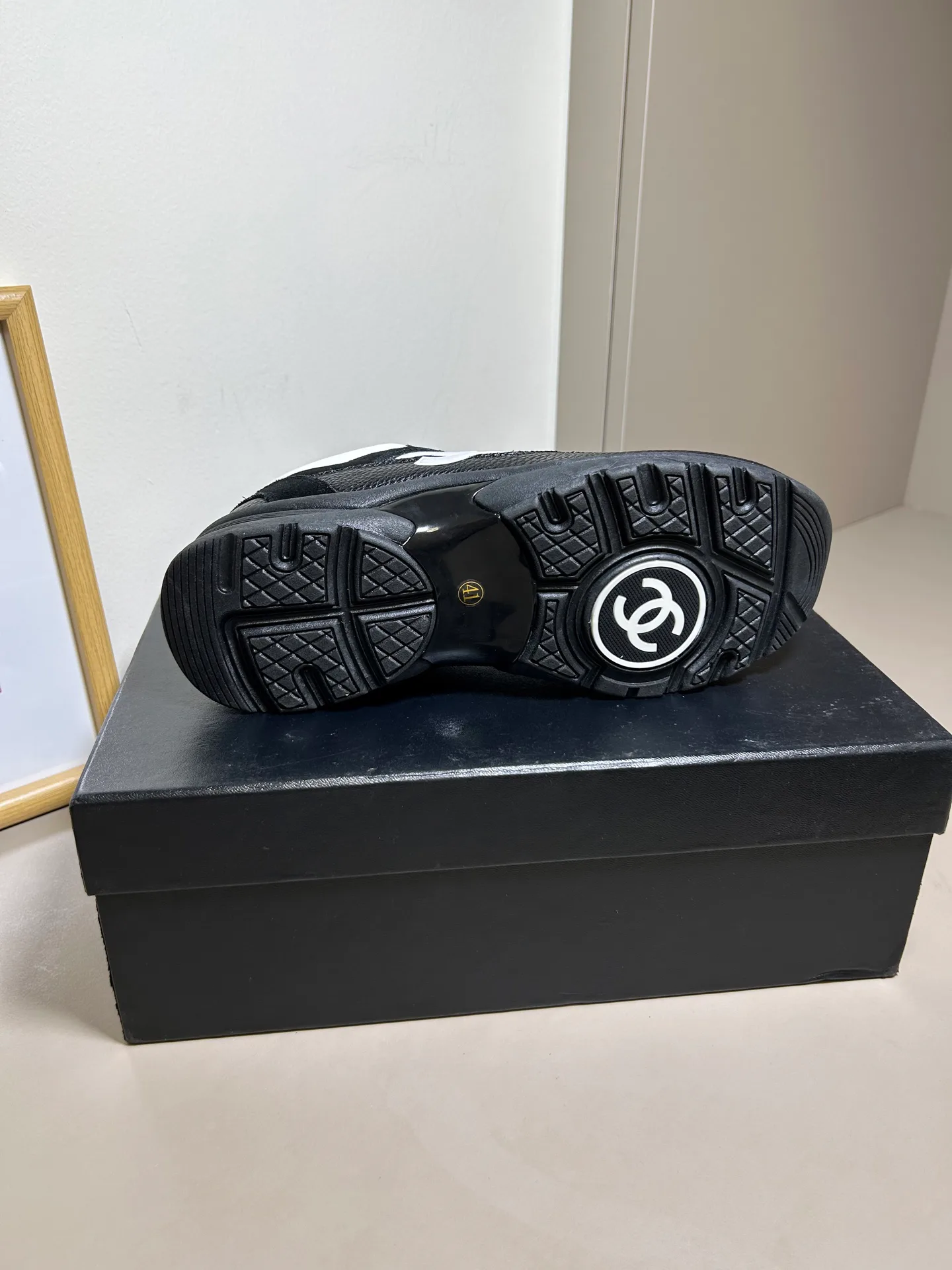 Women's Sneakers CHANEL 17954908