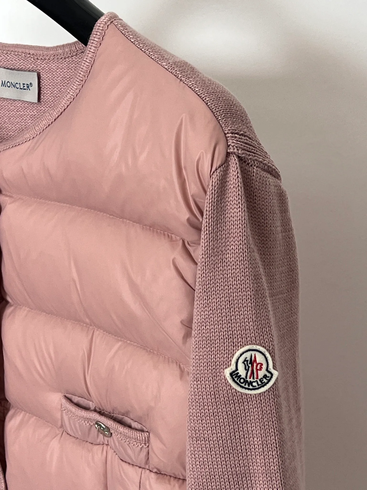 Women's Jackets And Down Jackets MONCLER 18416146