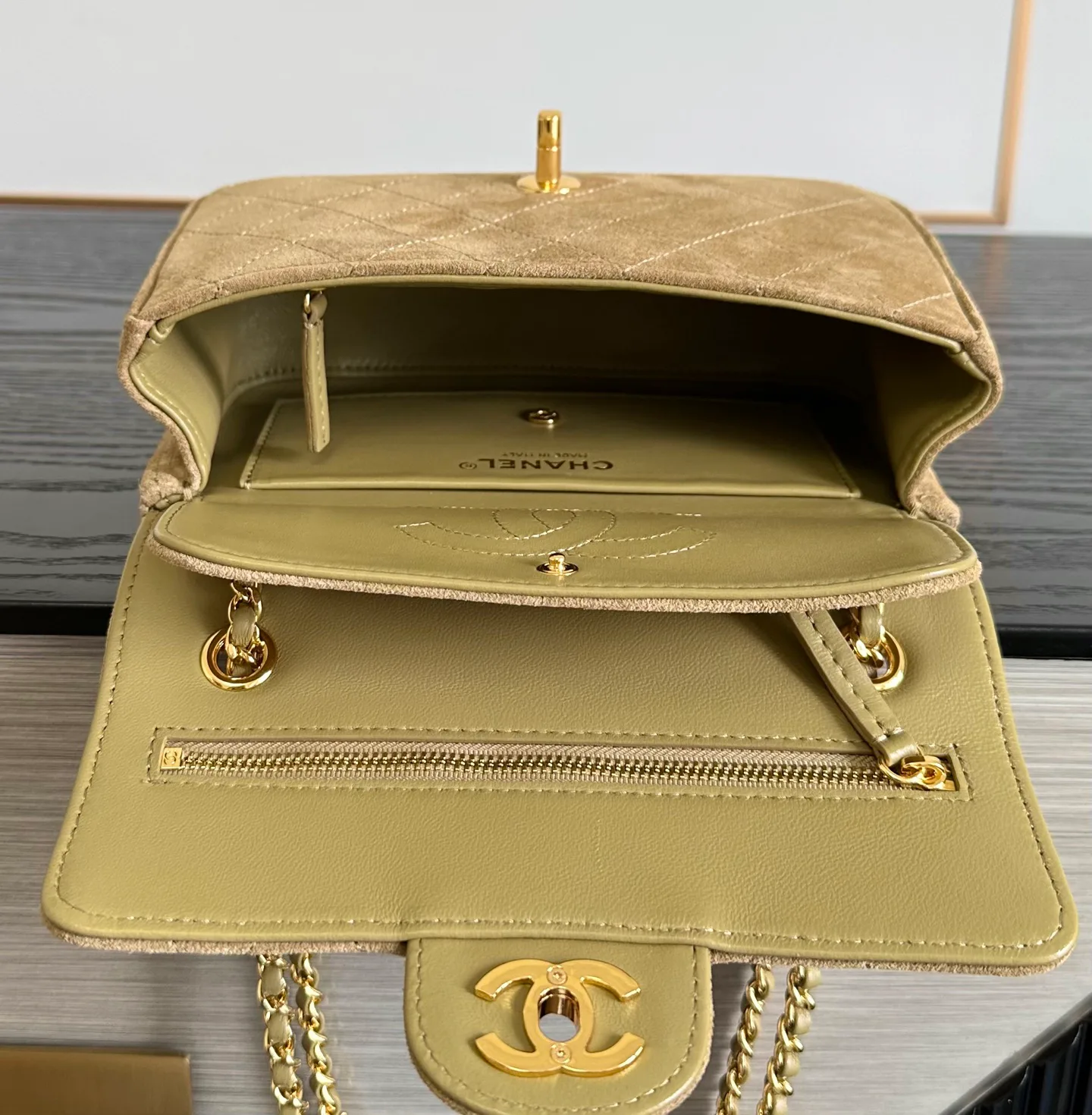 Классические Сумки Женские Chanel 18588916