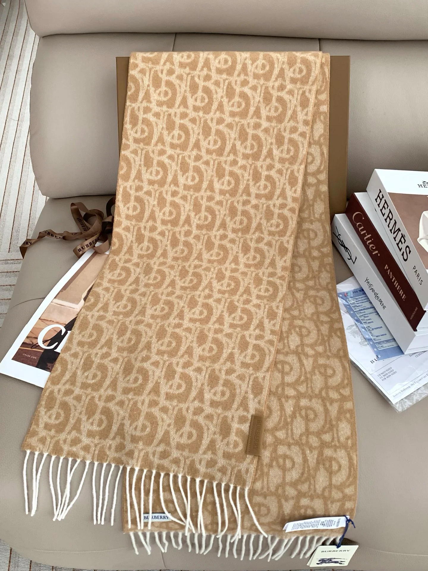 Scarves BURBERRY 18222529