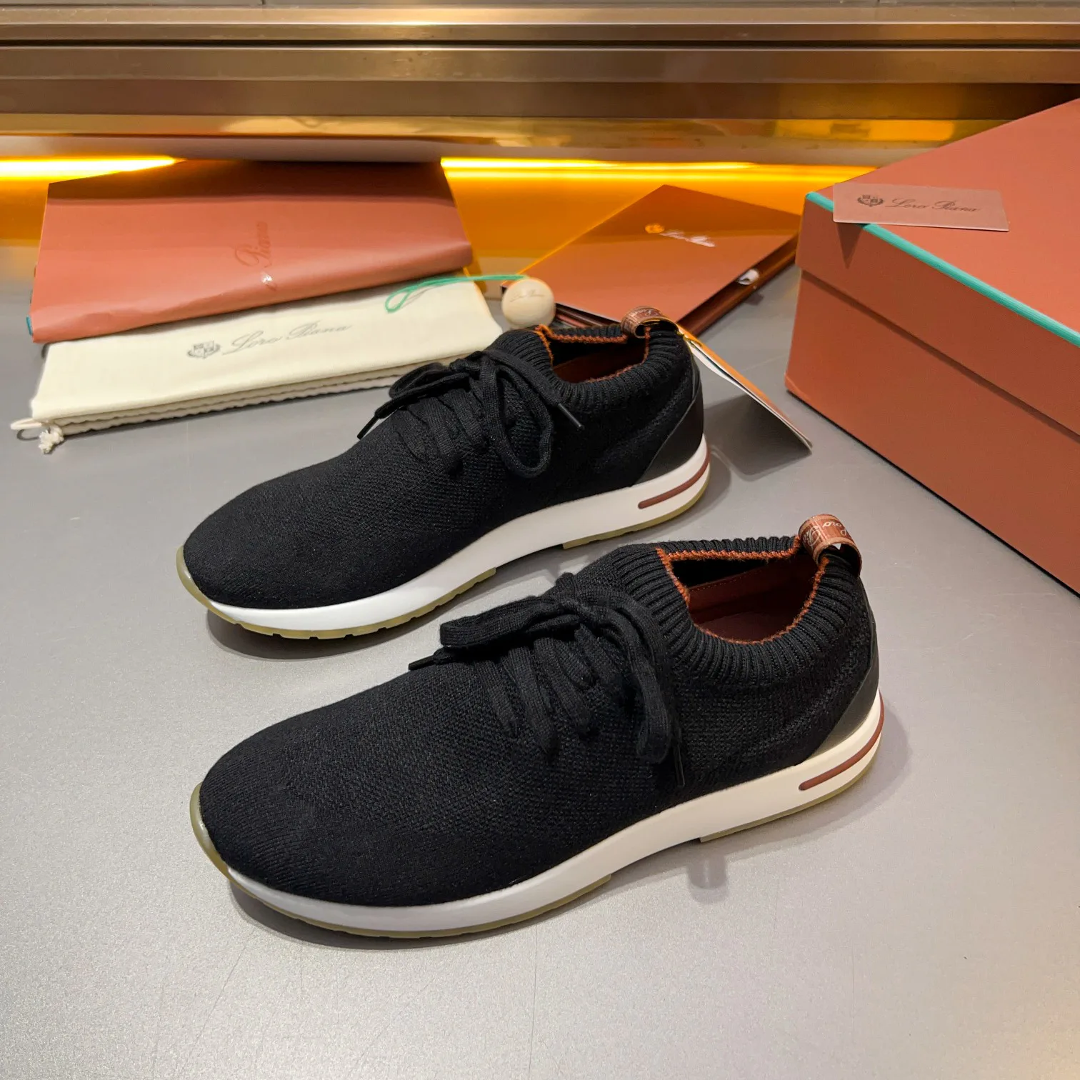 Men's Sneakers LORO PIANA 18250762