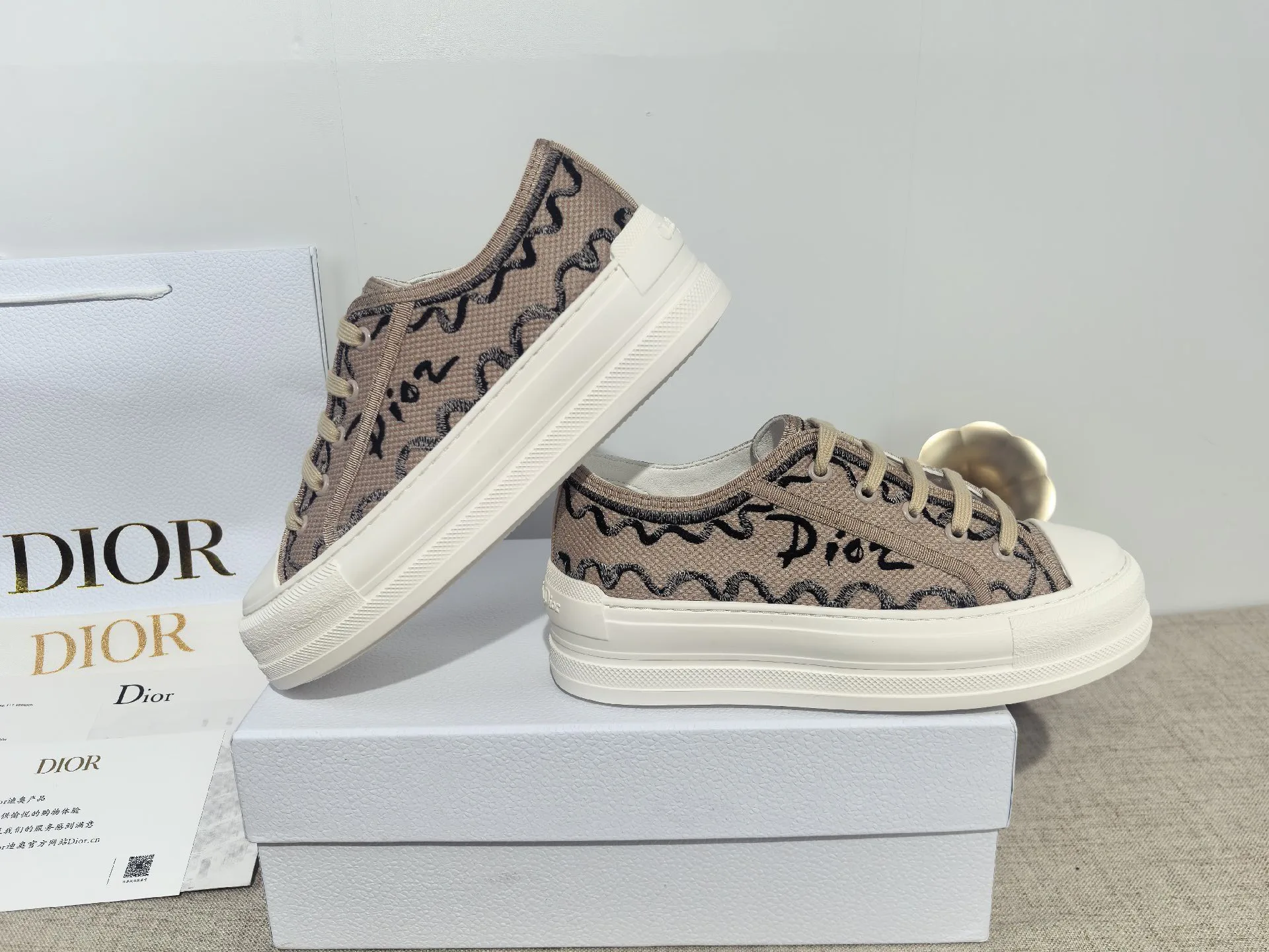 Women's Sneakers CHRISTIAN DIOR 17988670