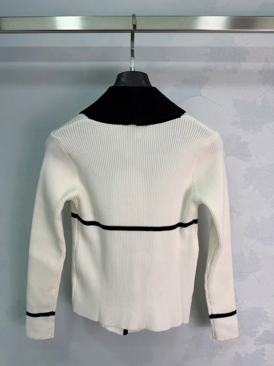 Women's Jumpers And Sweaters CHANEL 18553008