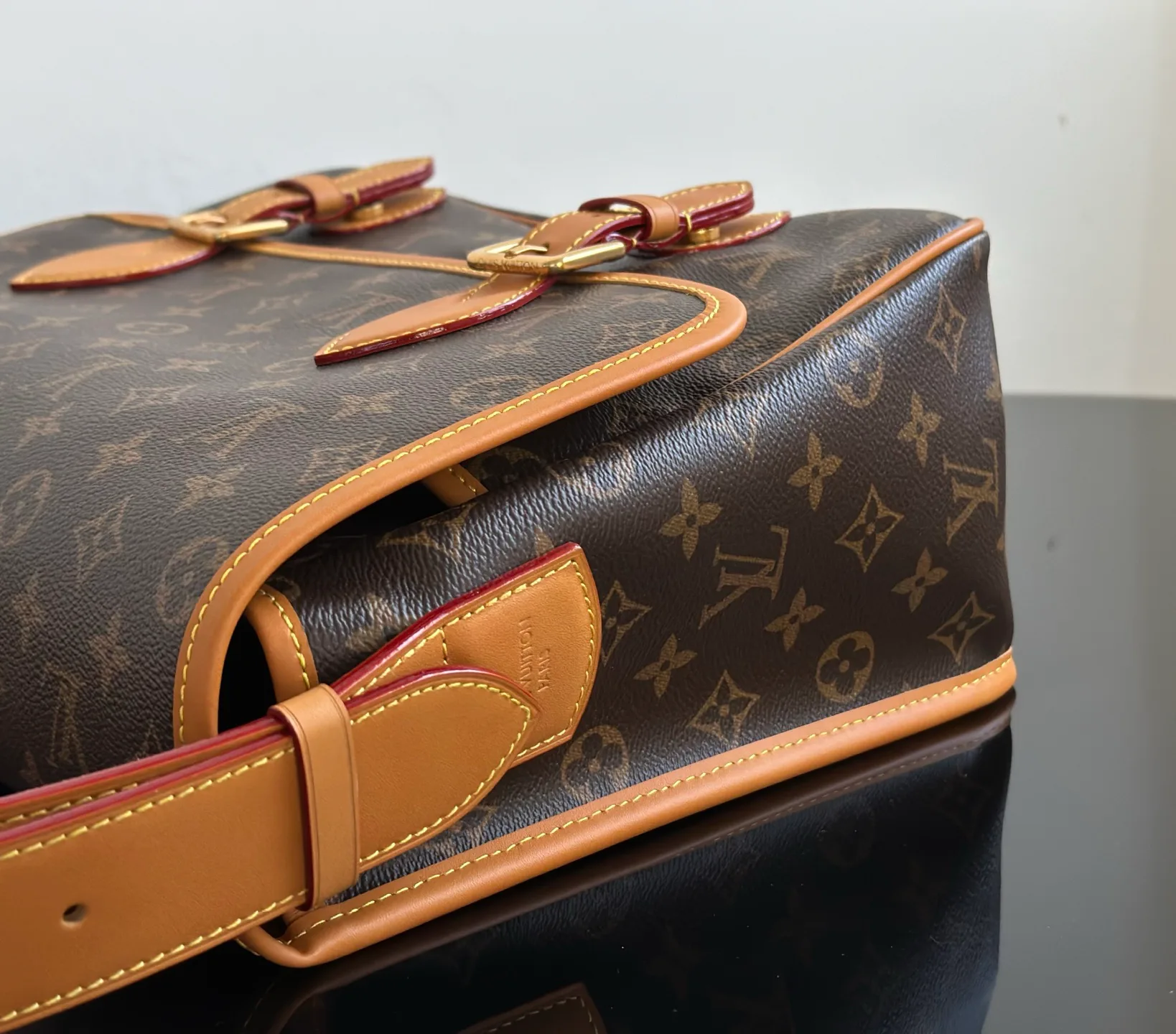 Women's Classic Handbags LOUIS VUITTON 18376399