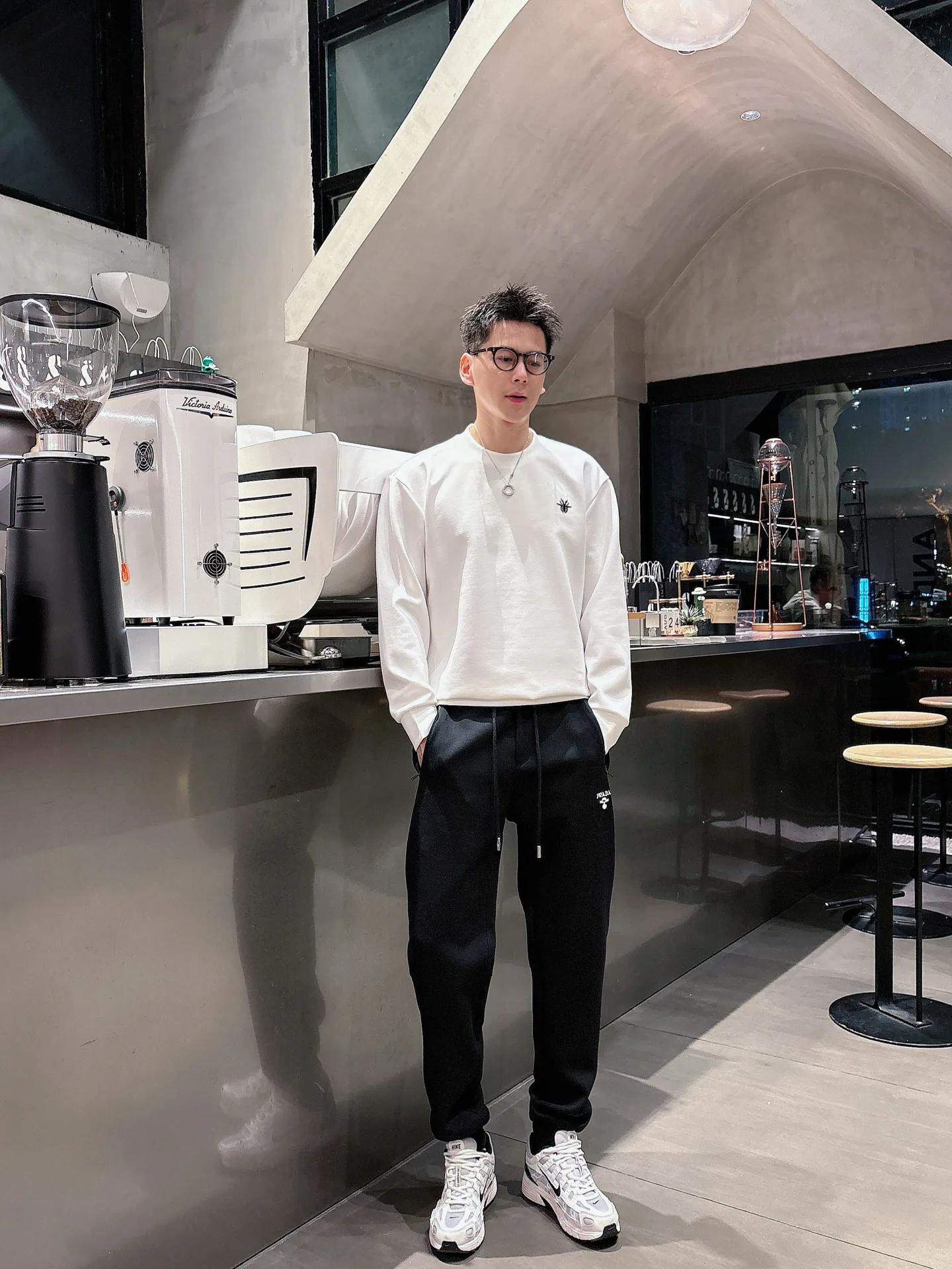 Брюки Мужские Prada 18596836