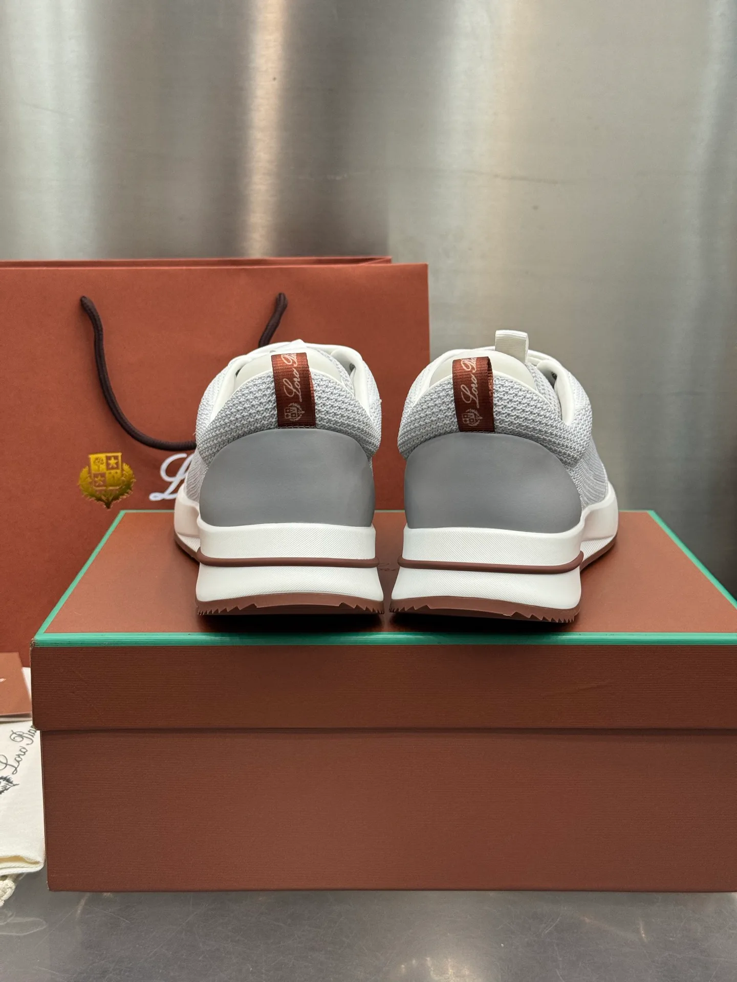Men's Sneakers LORO PIANA 18202678