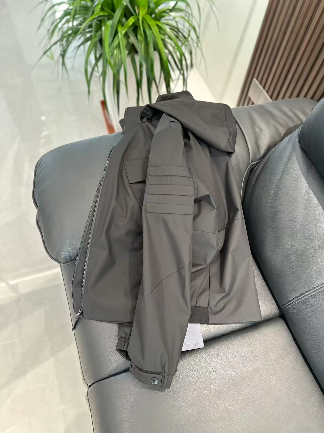Men's Jackets And Down Jackets LOUIS VUITTON 18355711