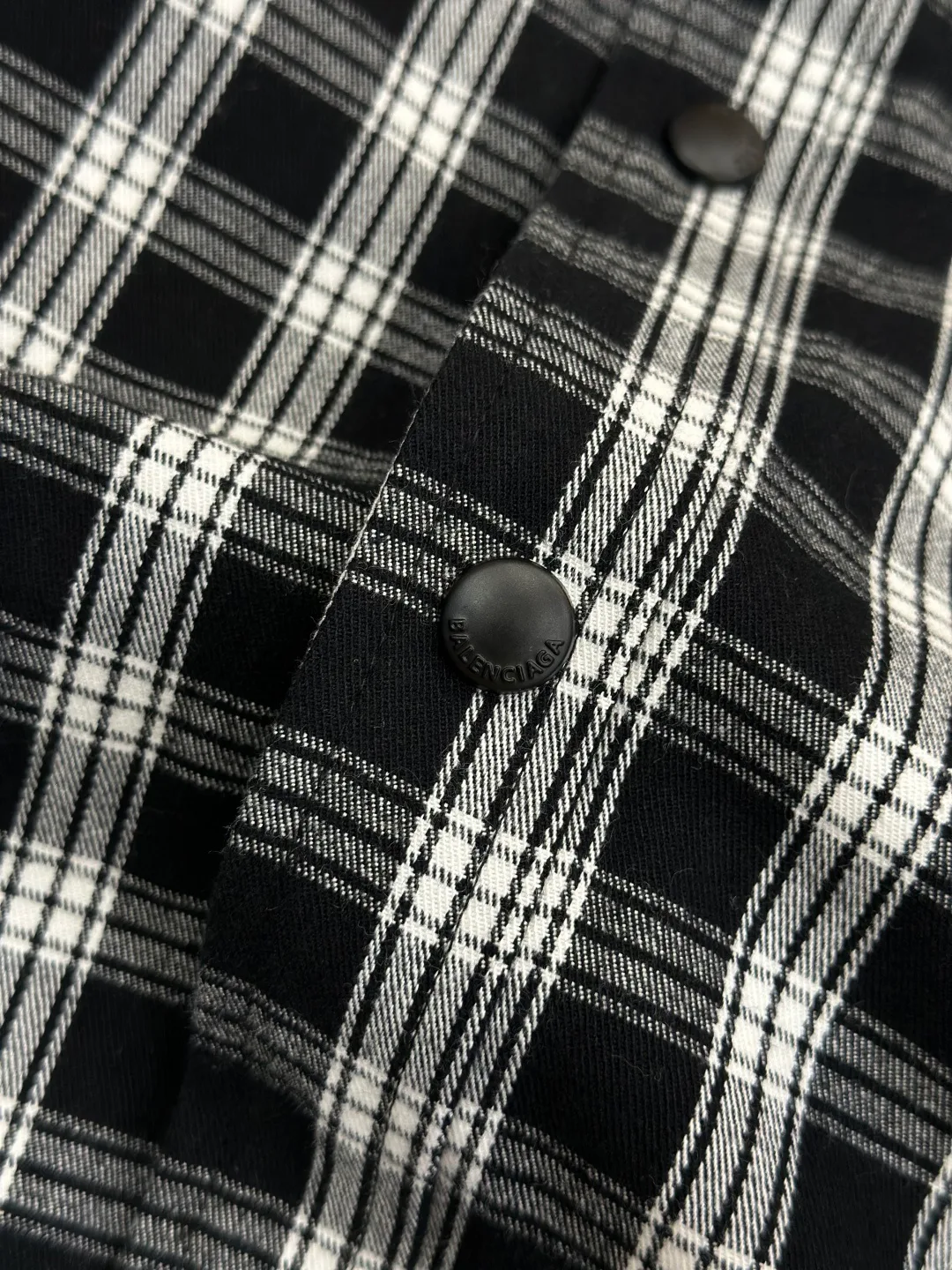 Men's Shirts BALENCIAGA 17802538