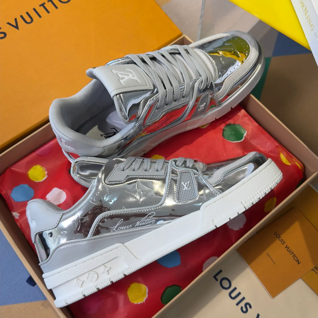 Men's Sneakers LOUIS VUITTON 17483741