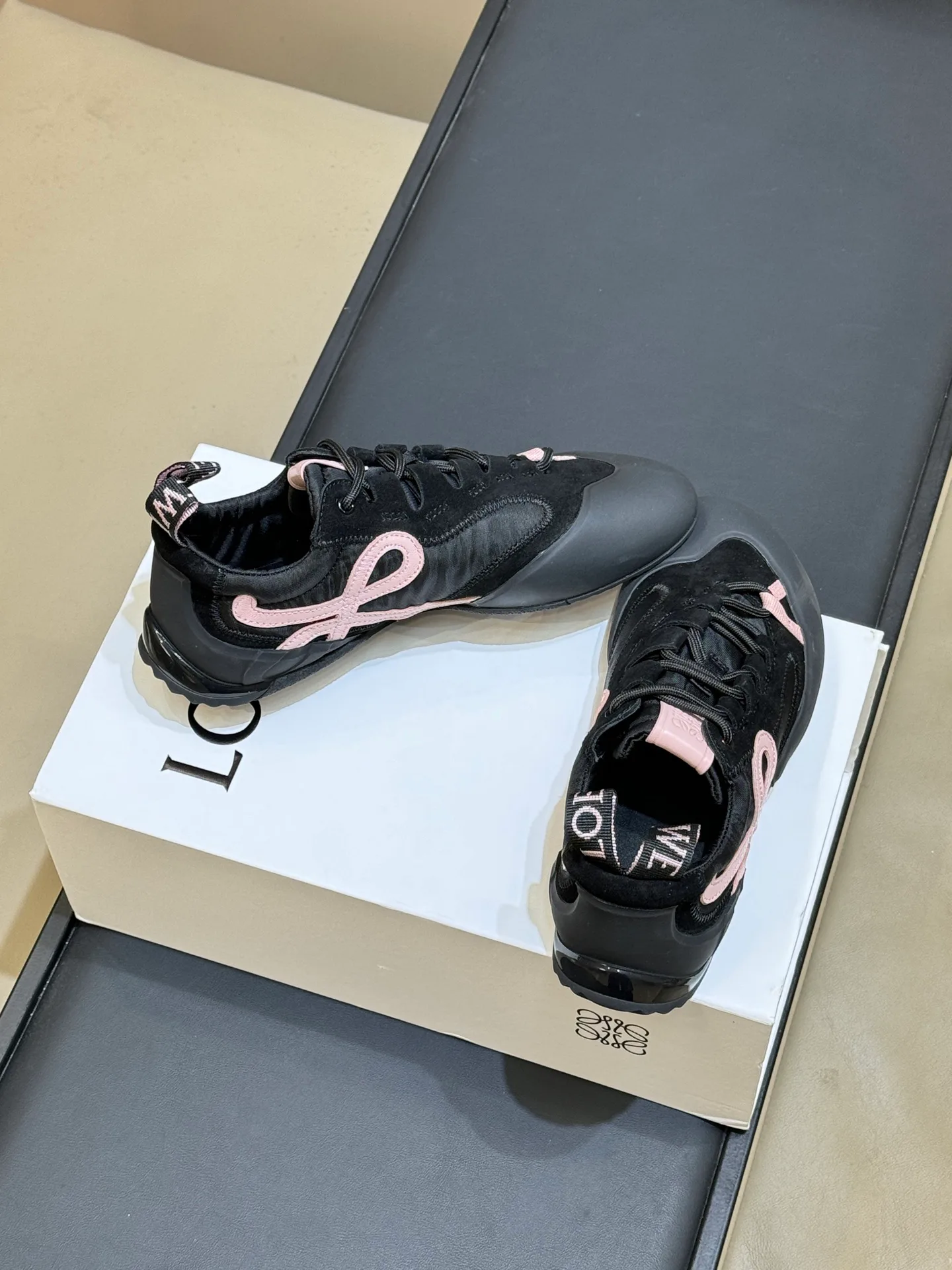 Women's Sneakers LOEWE 18073076