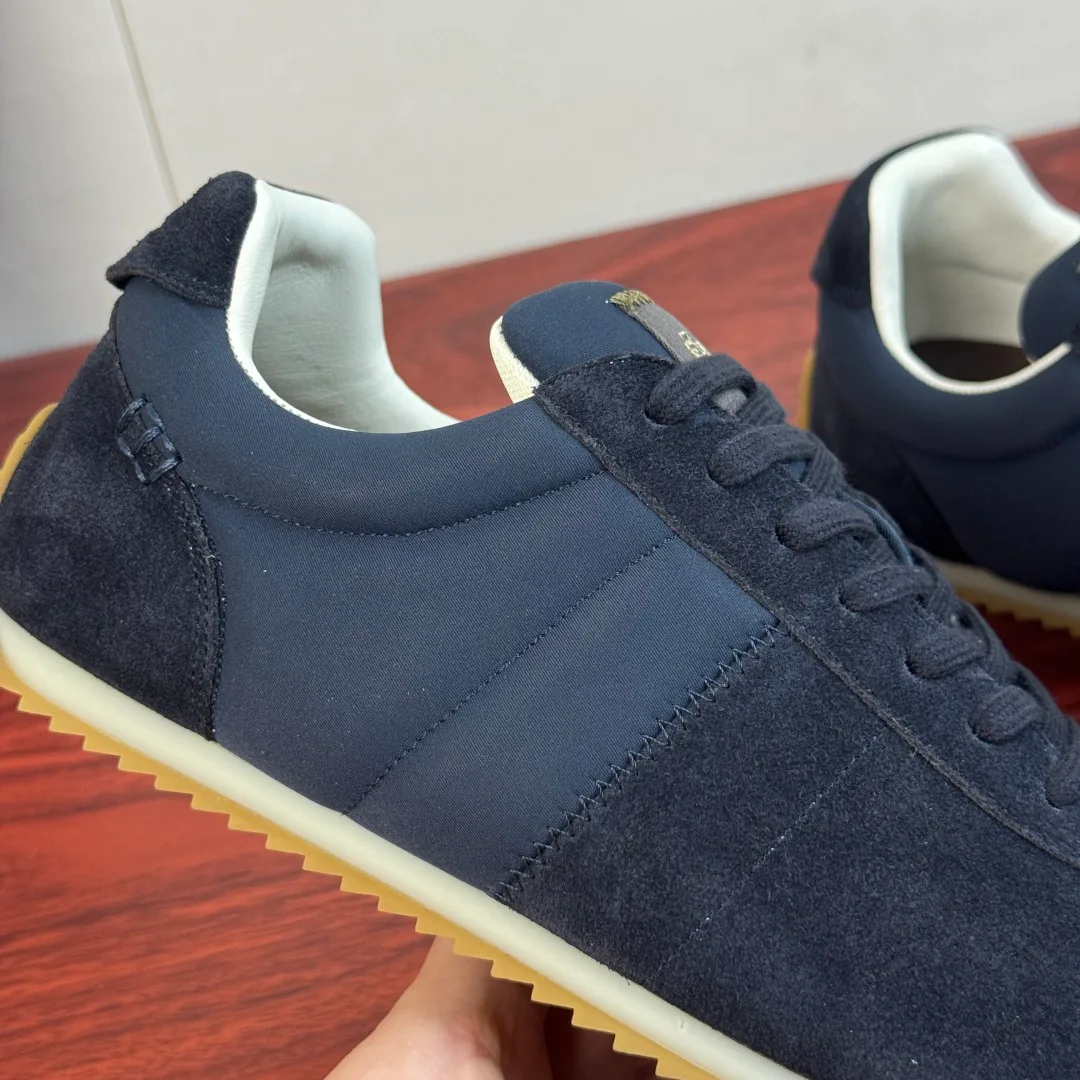Women's Sneakers LORO PIANA 17636484