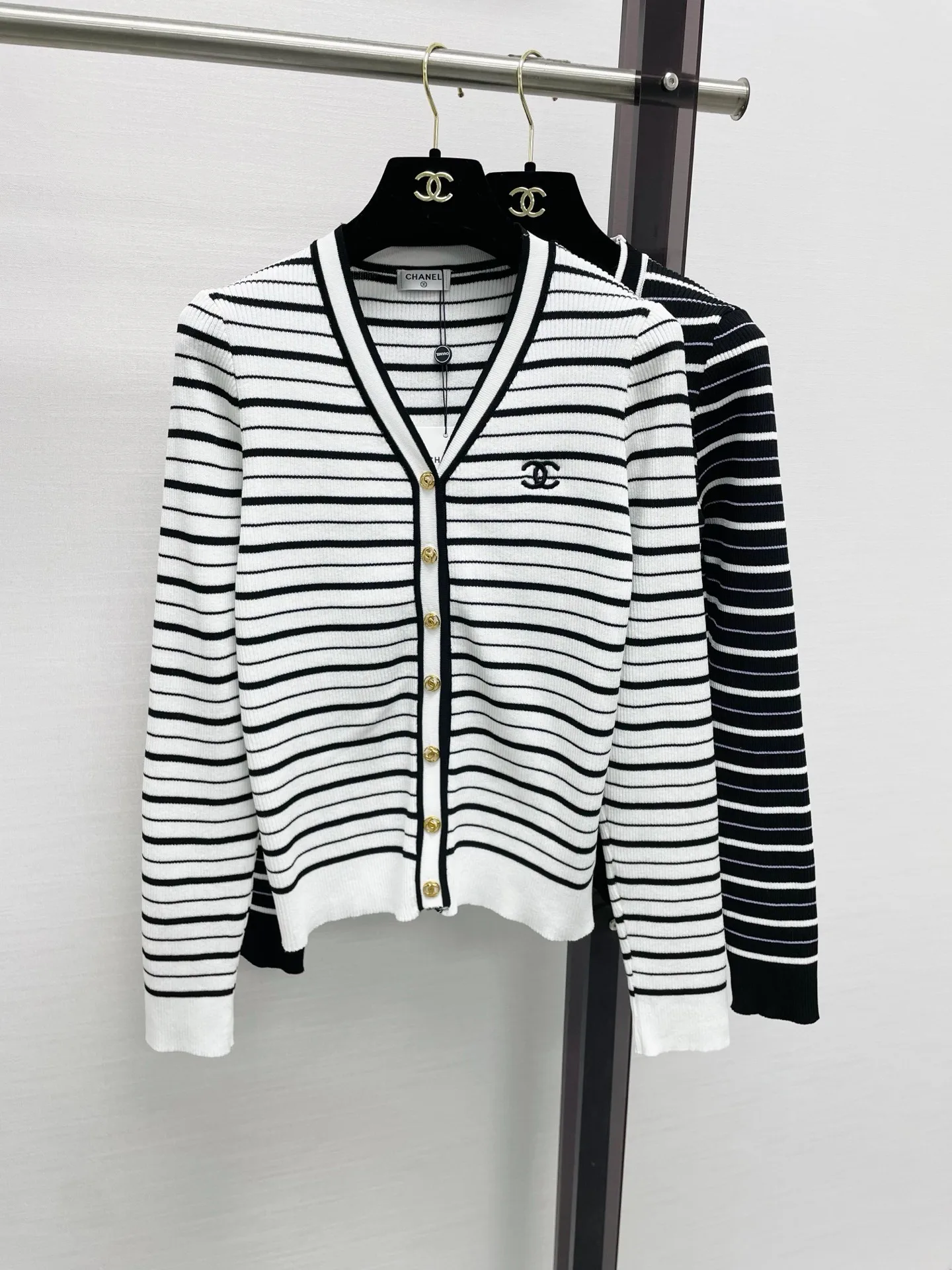 Women's Jumpers And Sweaters CHANEL 17860702