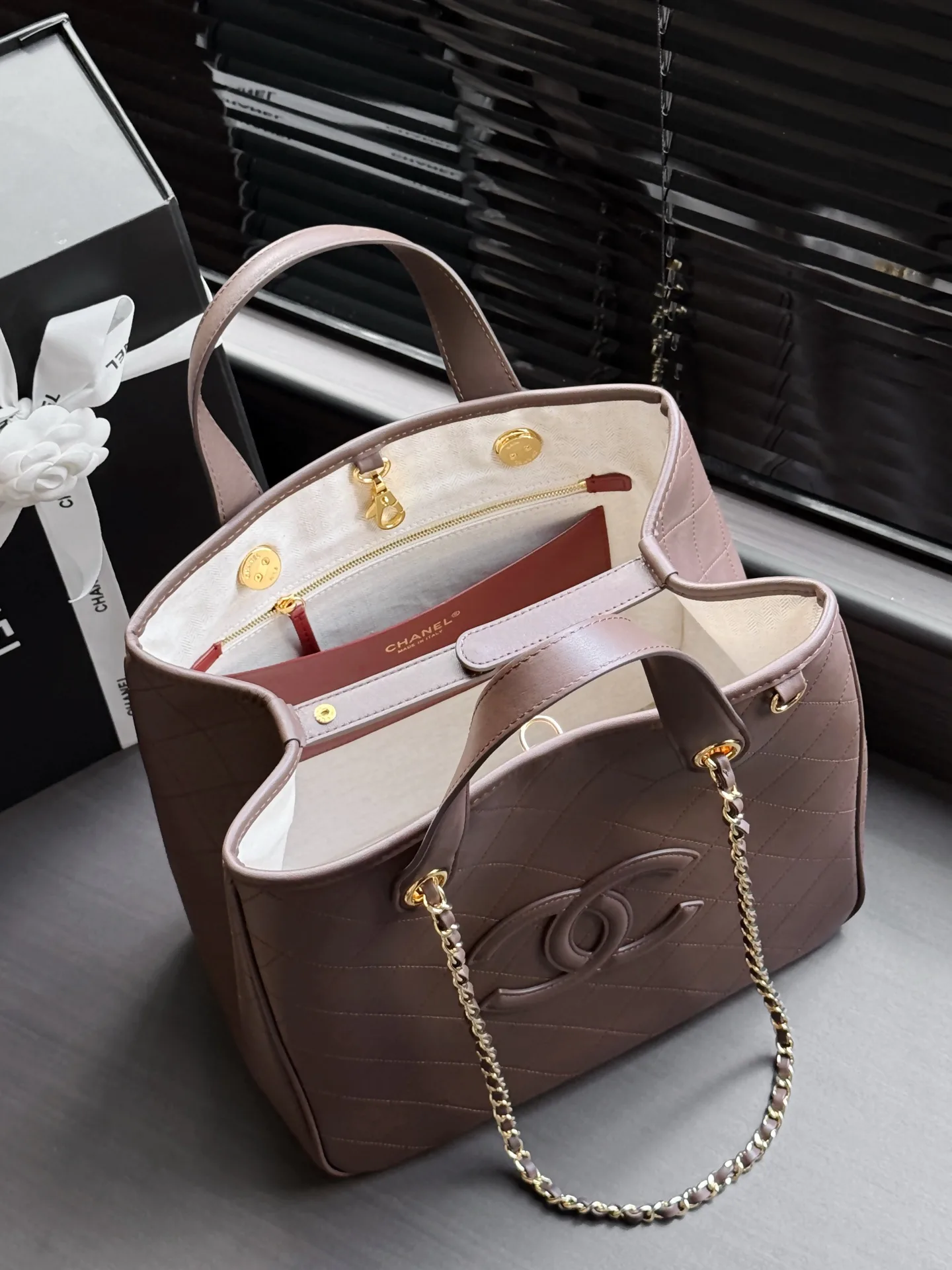 Women's Classic Handbags CHANEL 18147777