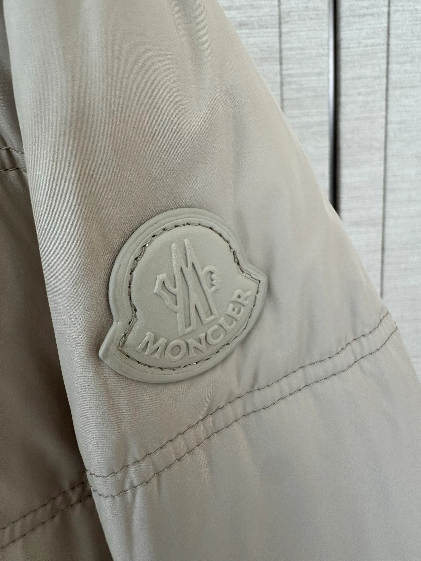 Women's Jackets And Down Jackets MONCLER 18491946