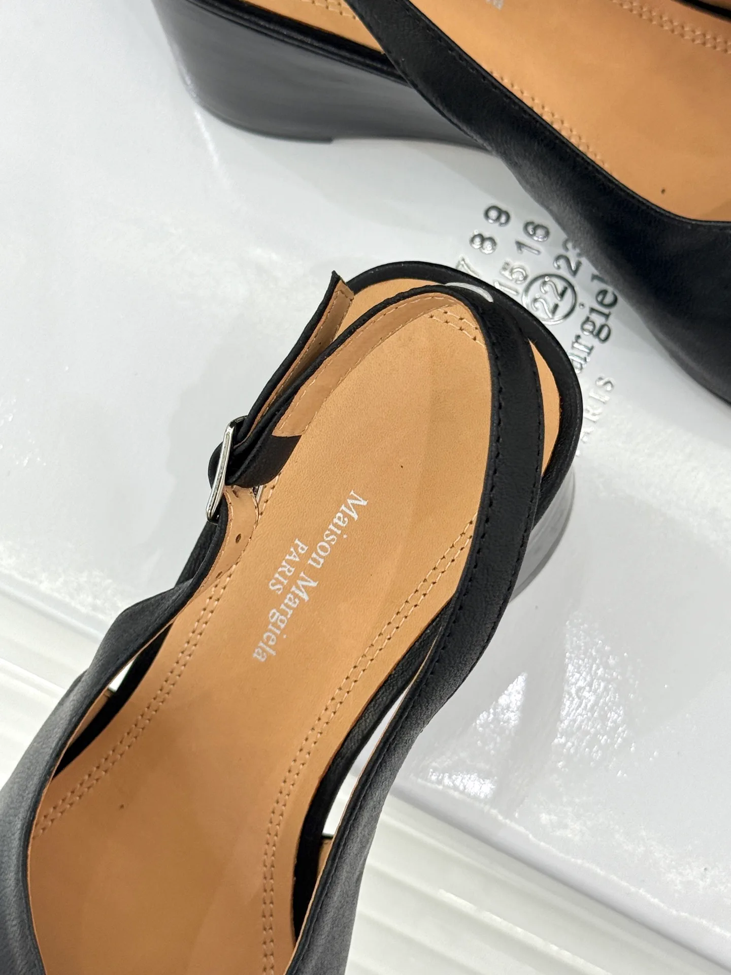 Women's Open-Toe Sandals MAISON MARGIELA 17646516
