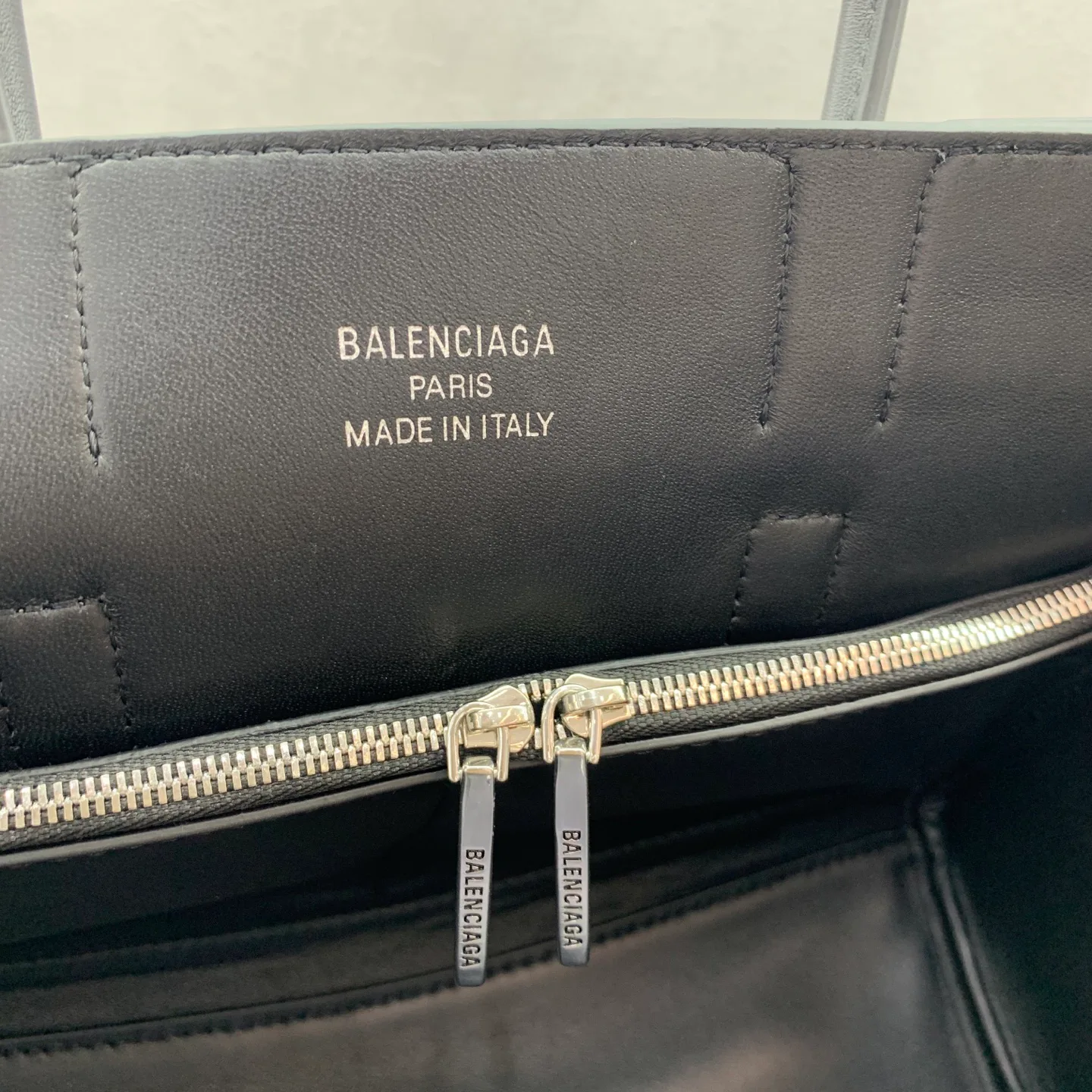Women's Classic Handbags BALENCIAGA 18205722