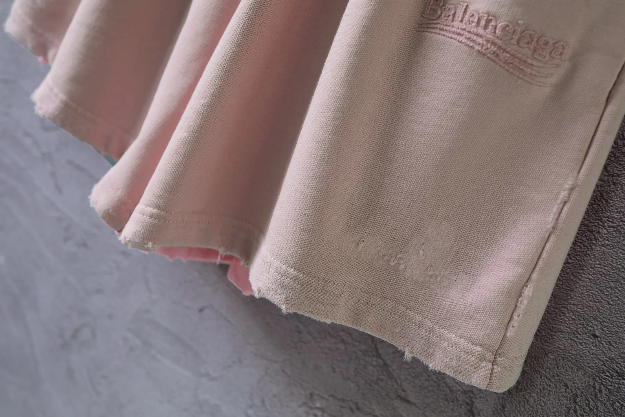 Men's Shorts BALENCIAGA 17811622