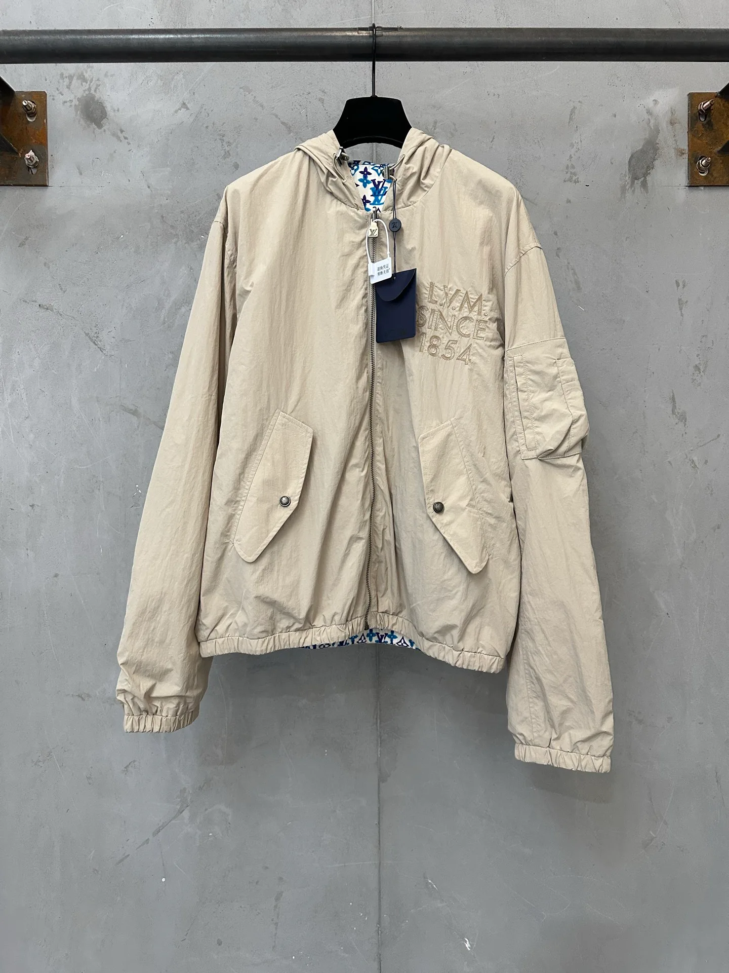 Men's Jackets And Down Jackets LOUIS VUITTON 18179305
