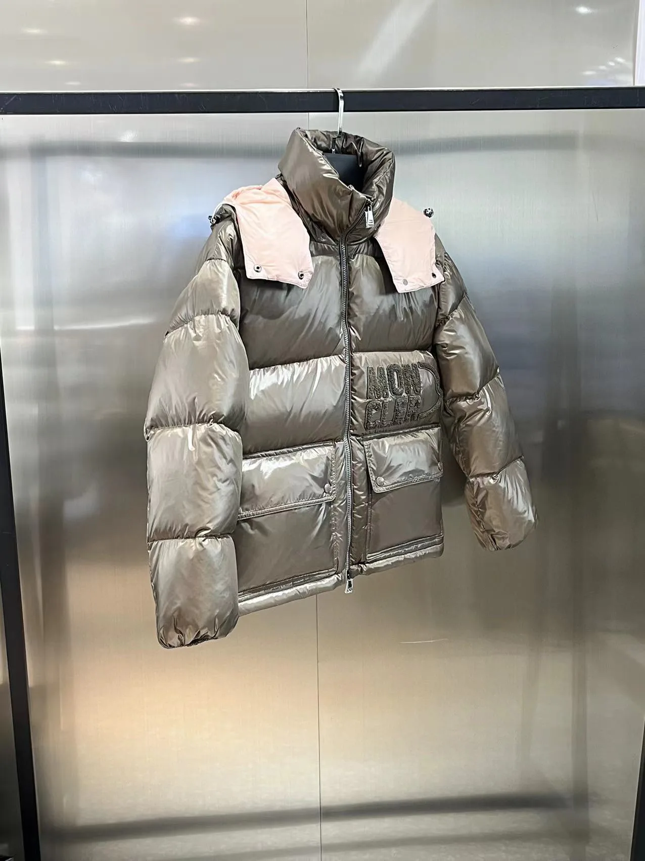 Men's Jackets And Down Jackets MONCLER 18392254