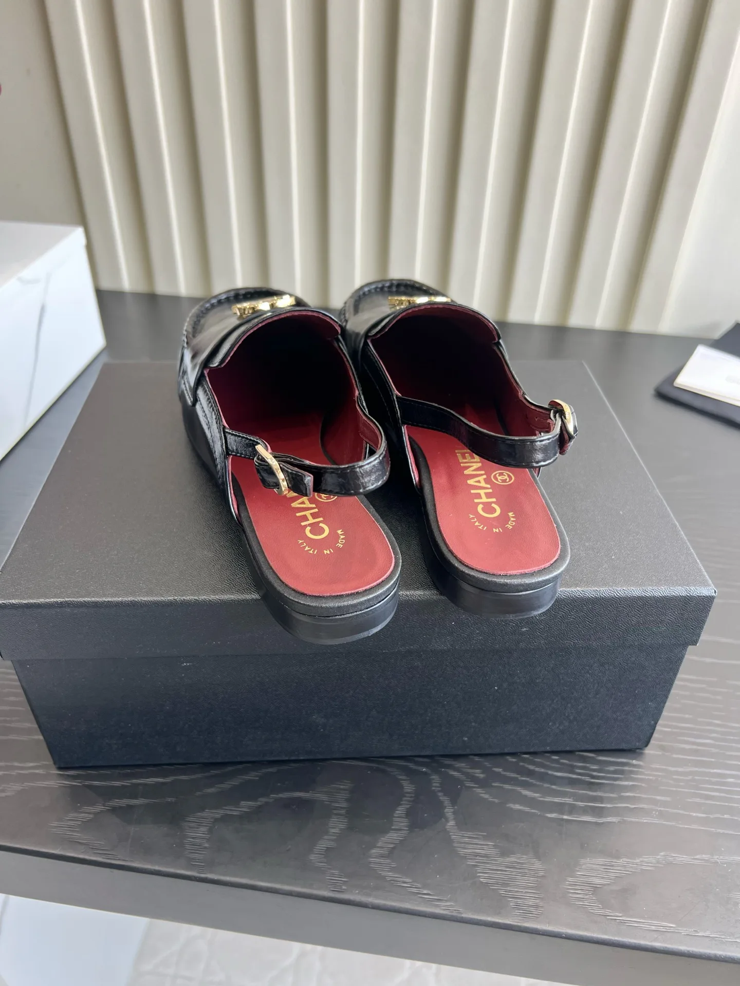 Women's Loafers And Moccasins CHANEL 18223060