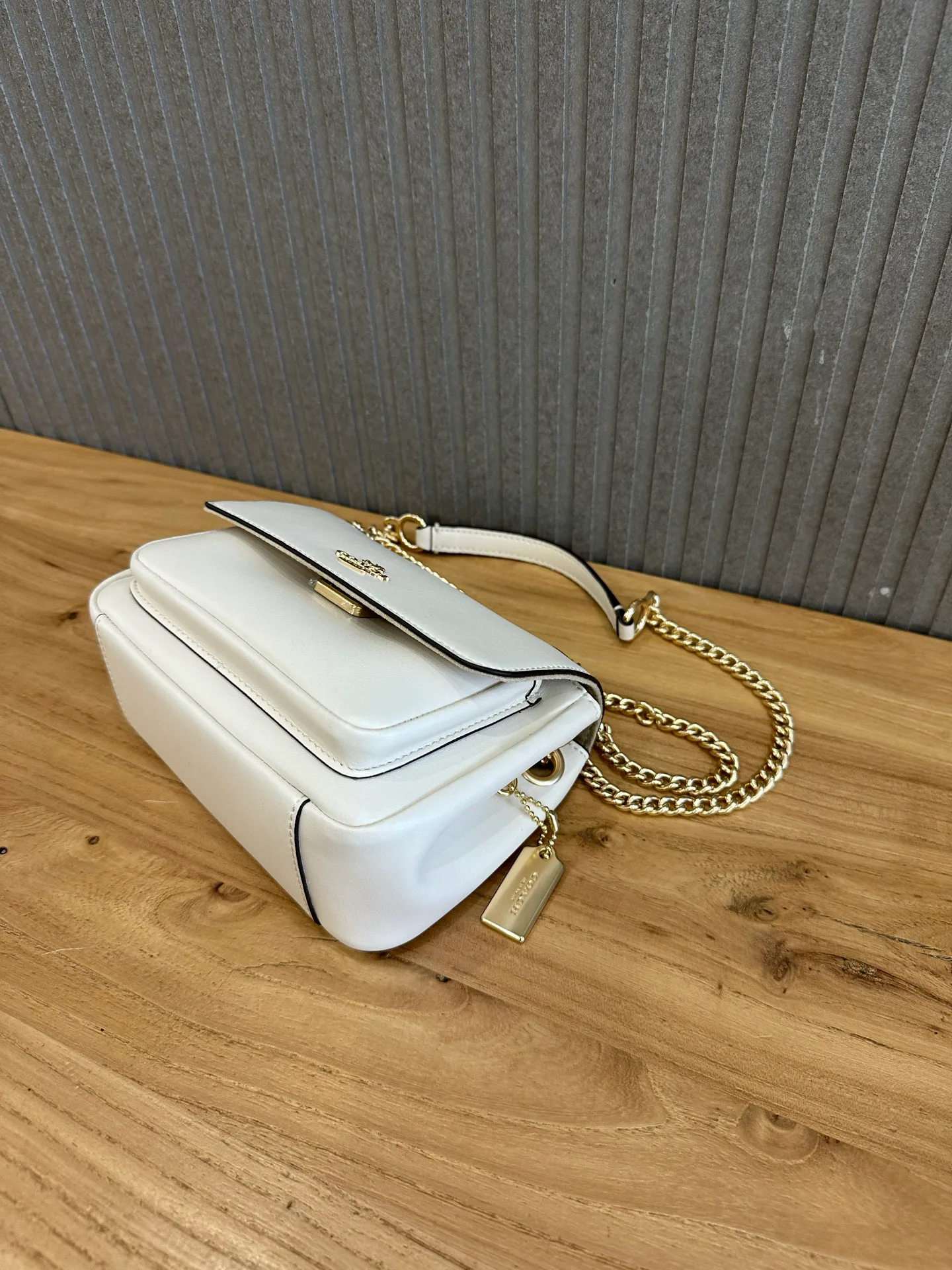 Women's Classic Handbags COACH 18364980
