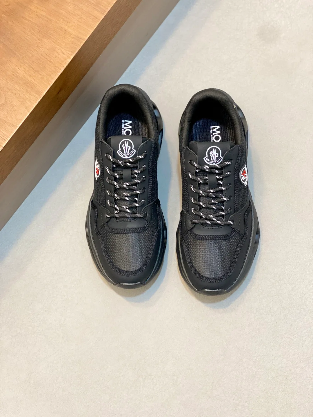 Кроссовки Мужские Moncler 18597469