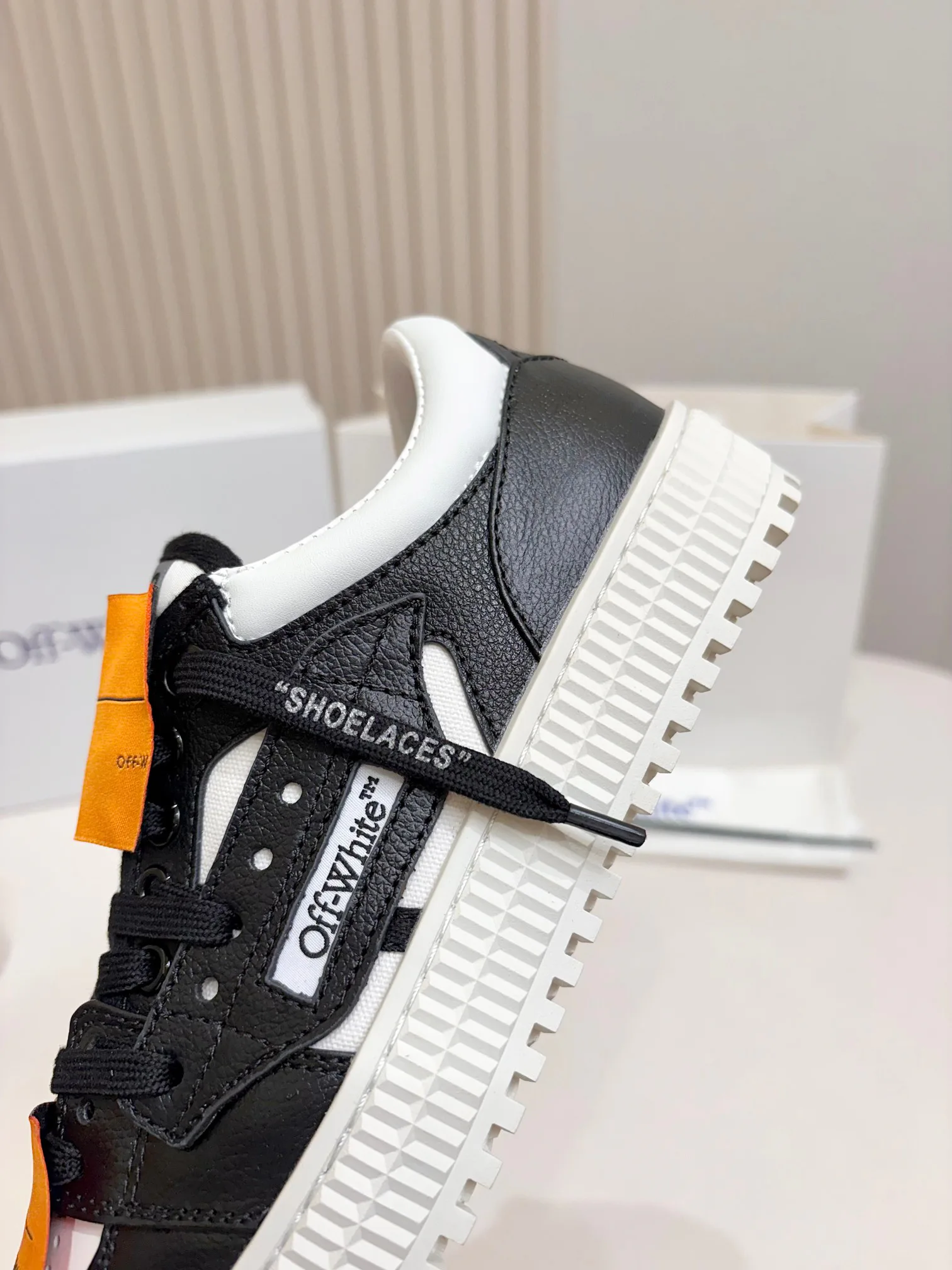 Women's Sneakers OFF-WHITE 18103210