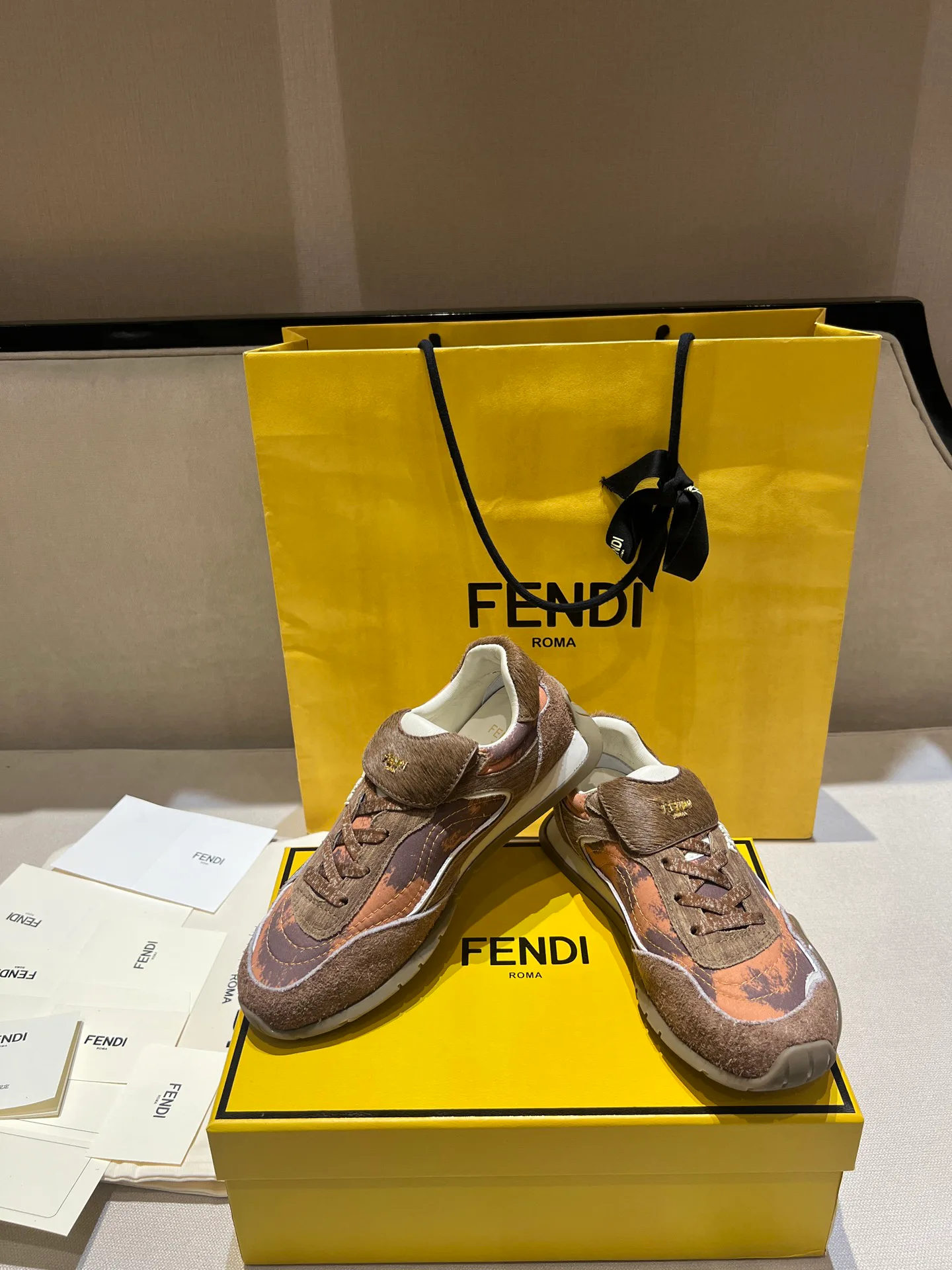 Women's Sneakers FENDI 18020742