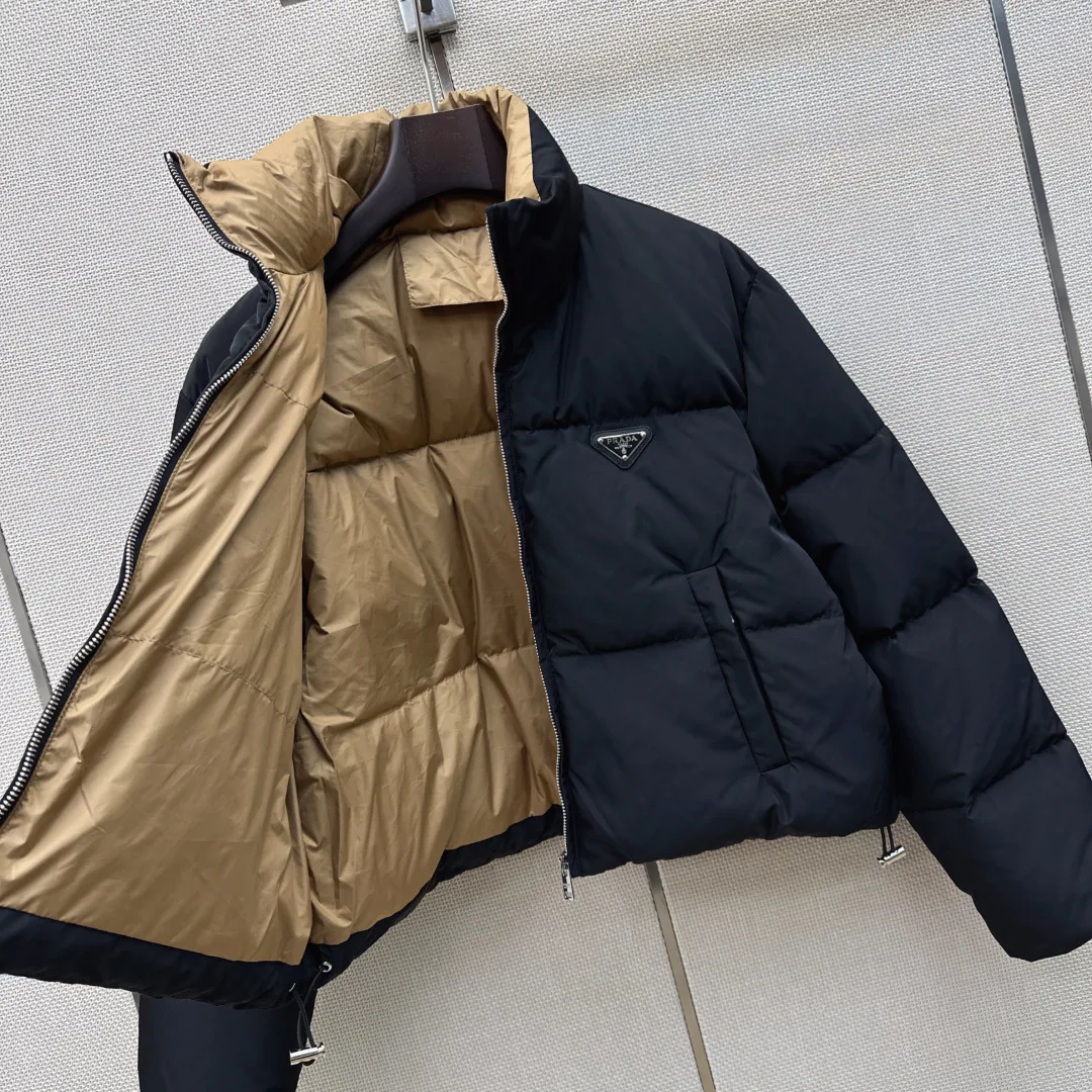 Women's Jackets And Down Jackets PRADA 18183471