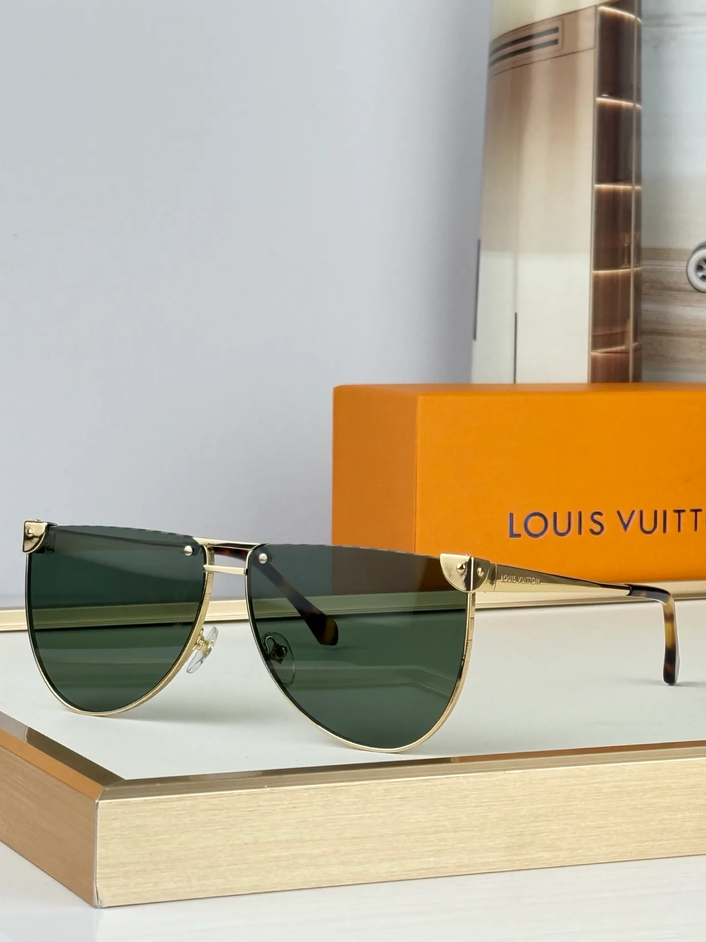 Glasses LOUIS VUITTON 17366453