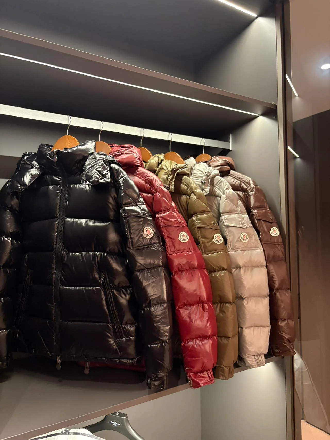 Men's Jackets And Down Jackets MONCLER 18030061