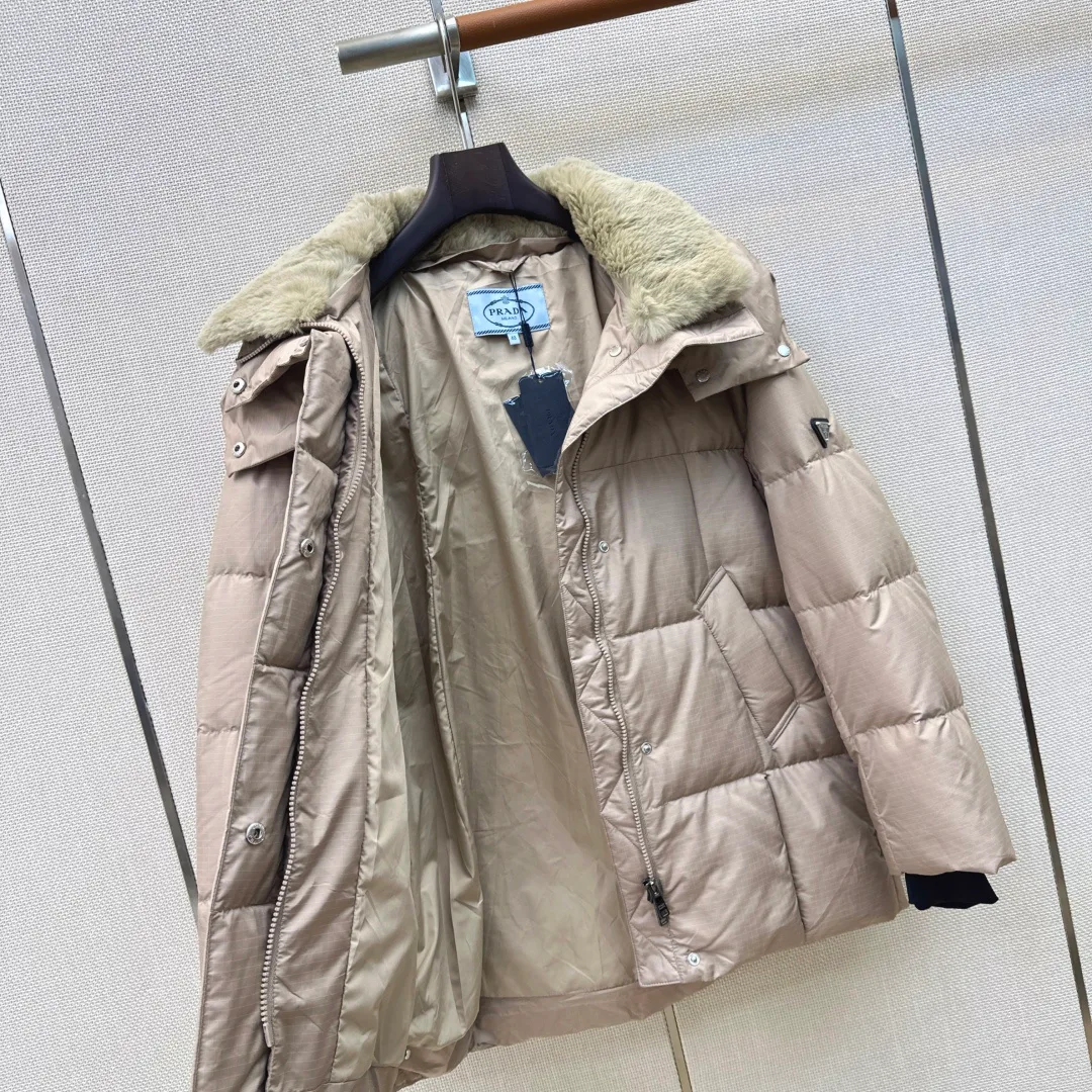 Women's Jackets And Down Jackets PRADA 18094553